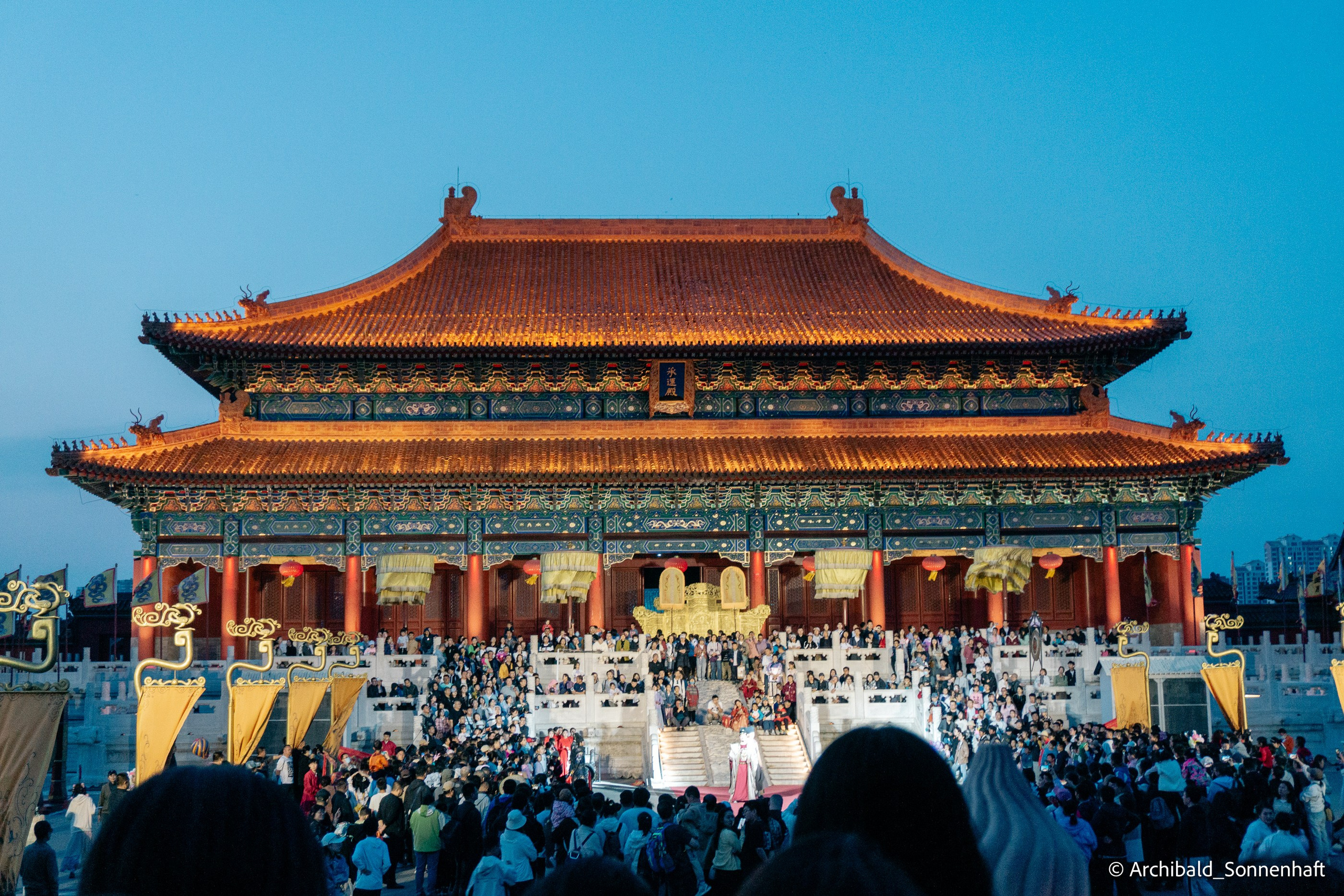 Datong. Photographer in Guangzhou, China. Archibald Sonnenhaft