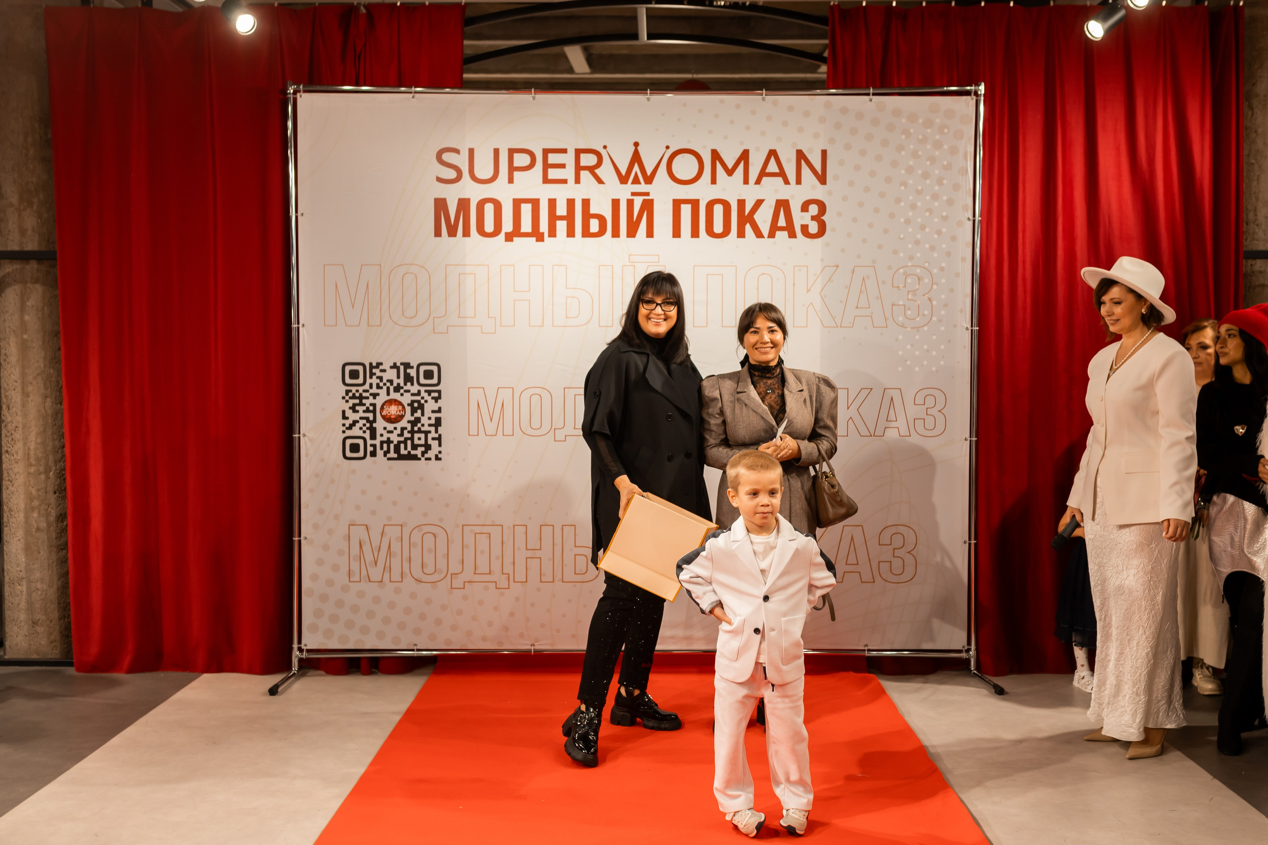 Показ проекта Super woman. Марина Шаймухаметова. Фотограф в Уфе