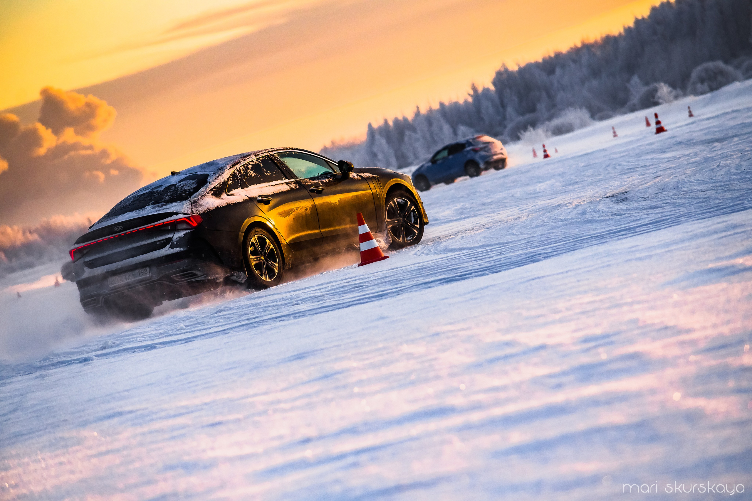 Контраварийная практика вождения автомобиля. Мотофотограф в Санкт-Петербурге Мария Скурская