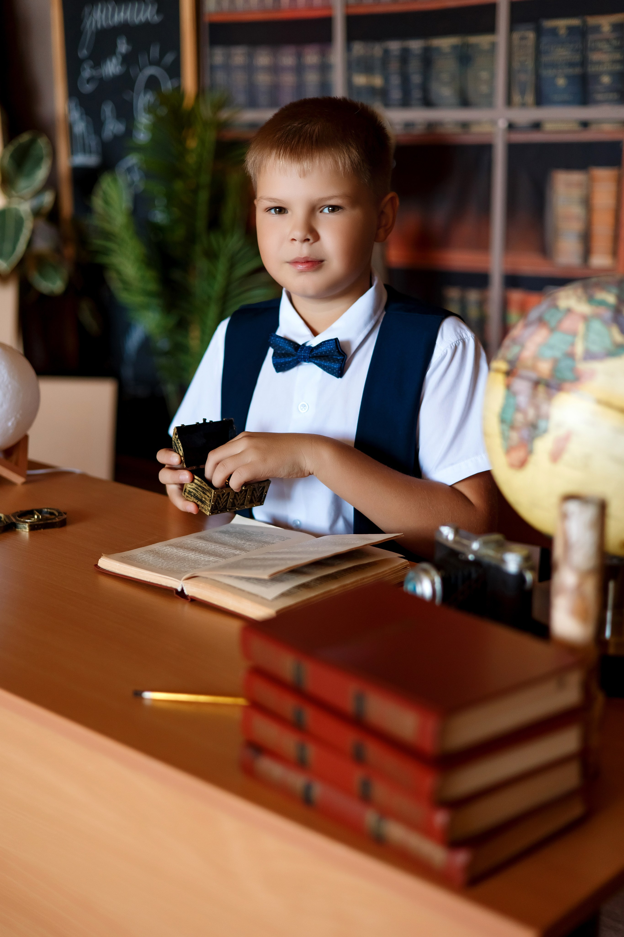 4 класс фотосессия в фотостудии. Фотограф Любовь Корниенко, Примоский край