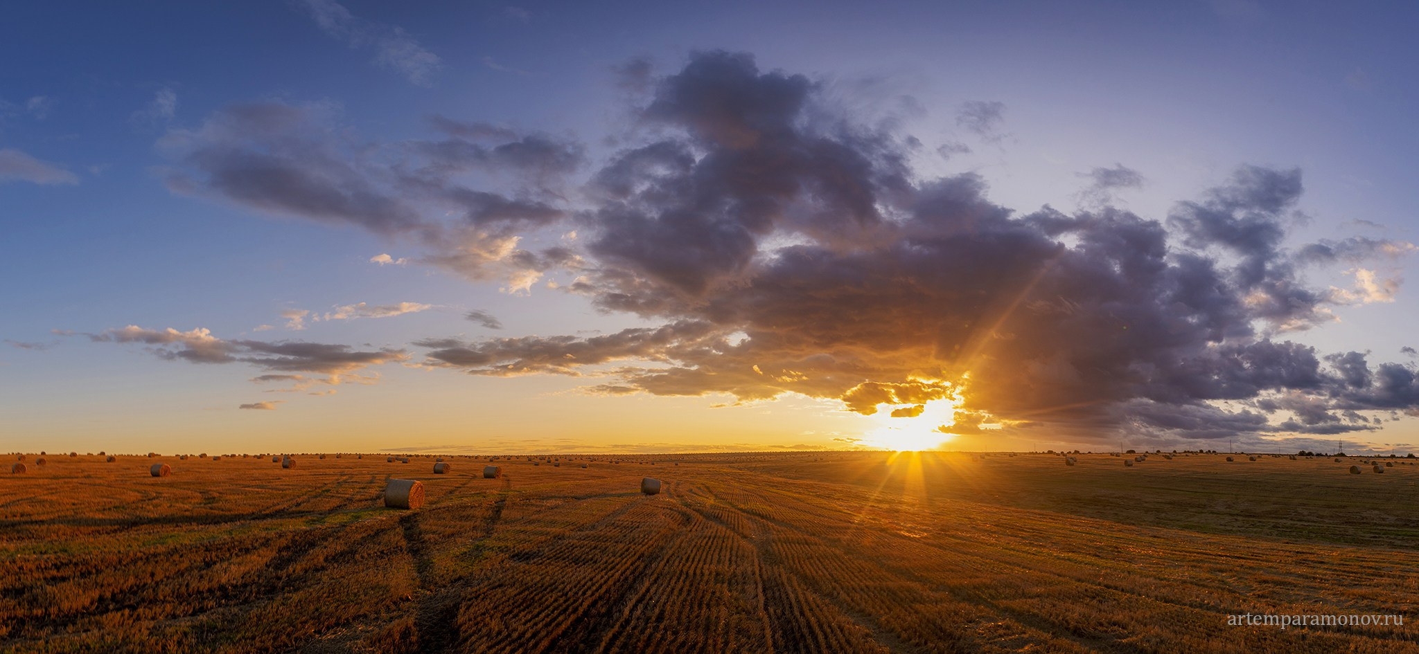 Небесные пожары и пожарные. Фотохудожник Артём Парамонов