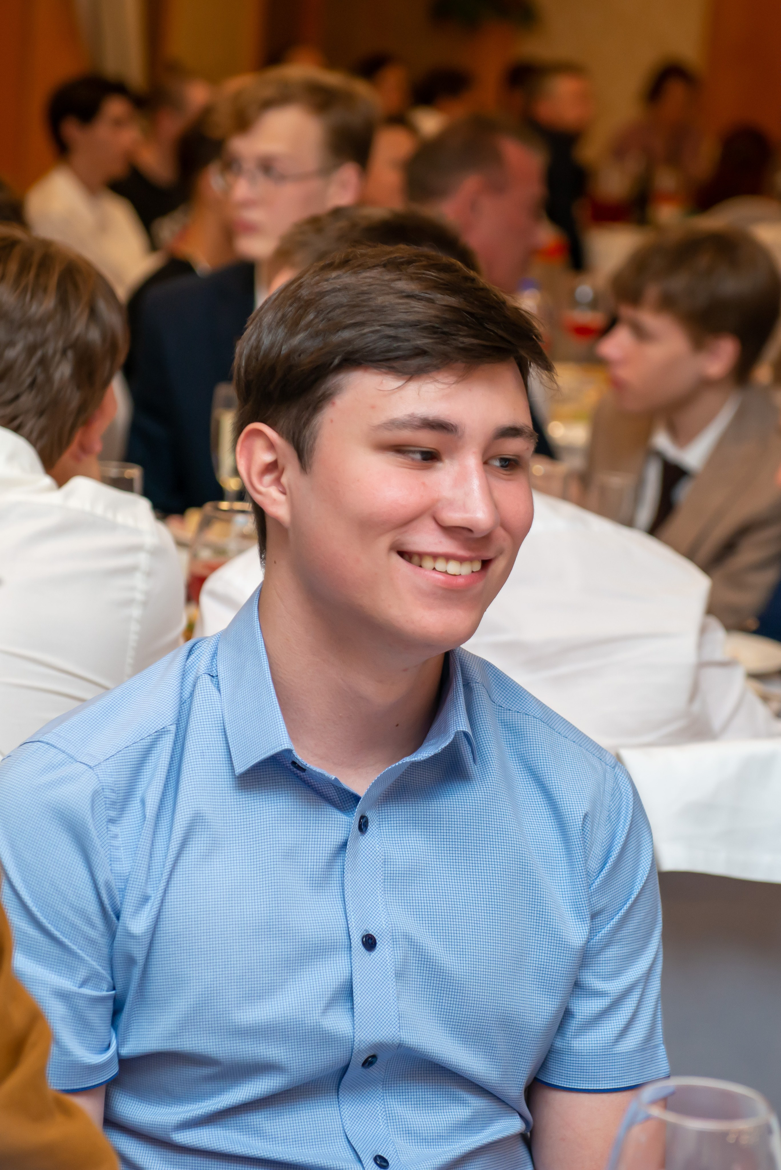 Выпускной вечер в гимназии № 37, ресторан La Ronde