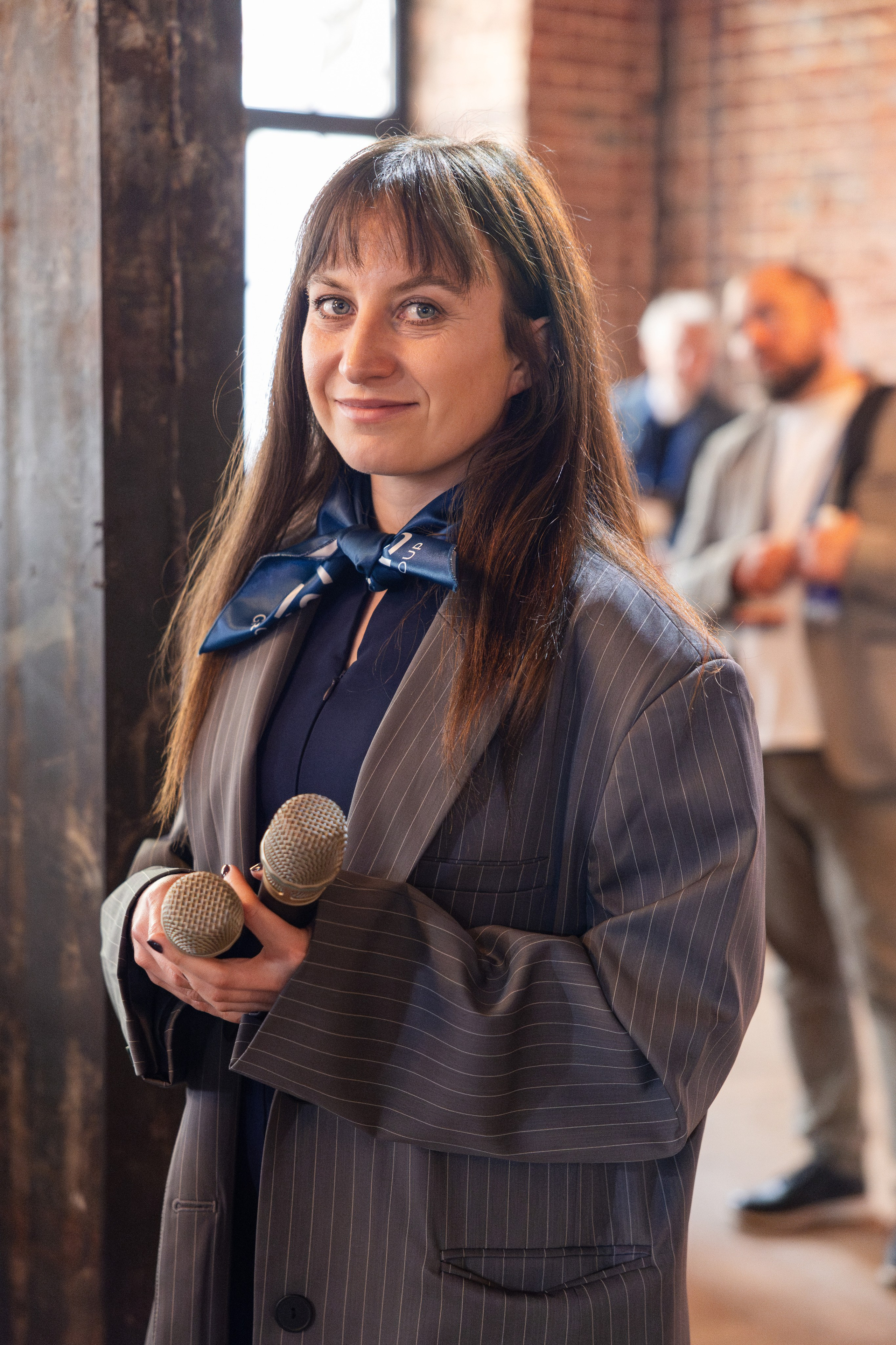 Data Summit 2025 (1). Свадебный репортажный фотограф в Москве