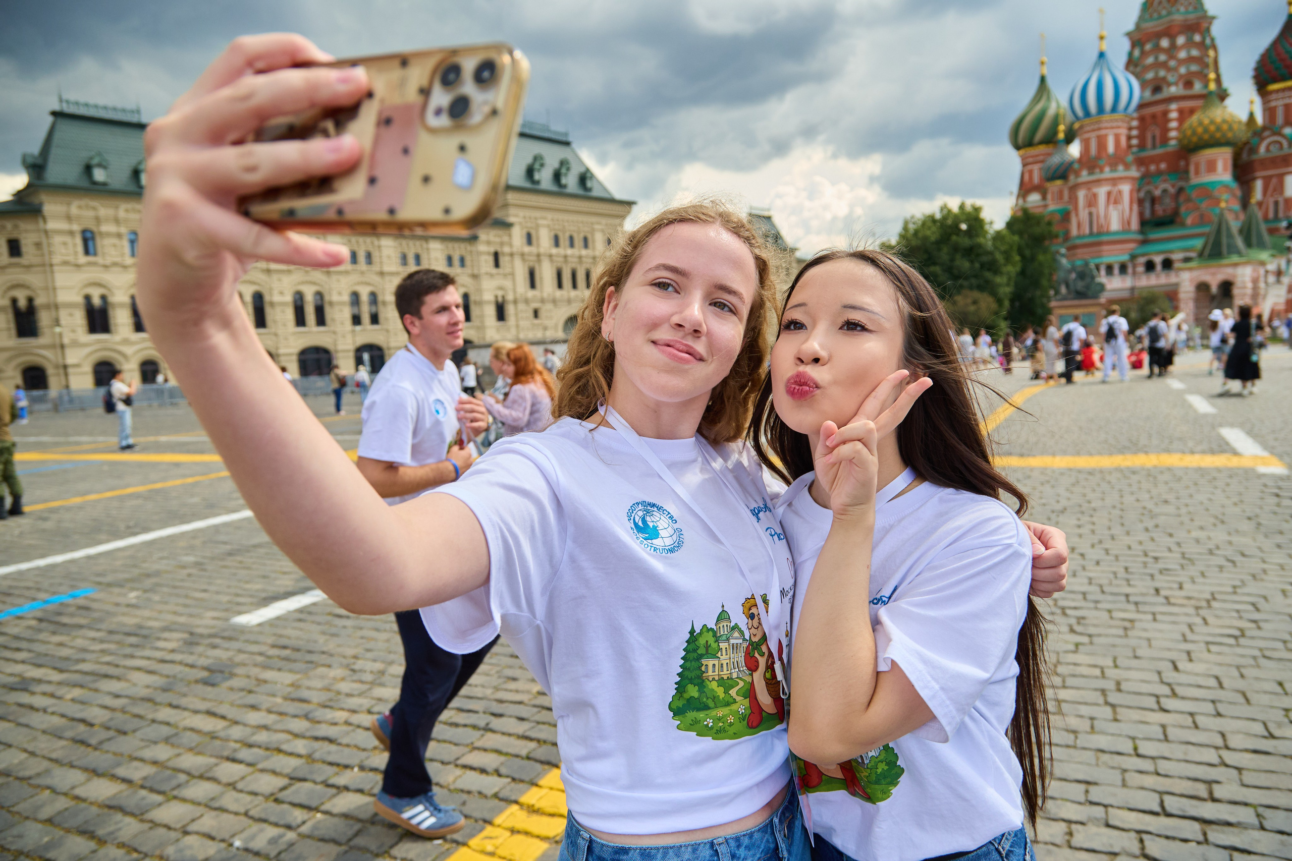 Здравствуй Россия! 2026. Akhmedov Team × Medoed Production — фото и видеопродакшен для мероприятий