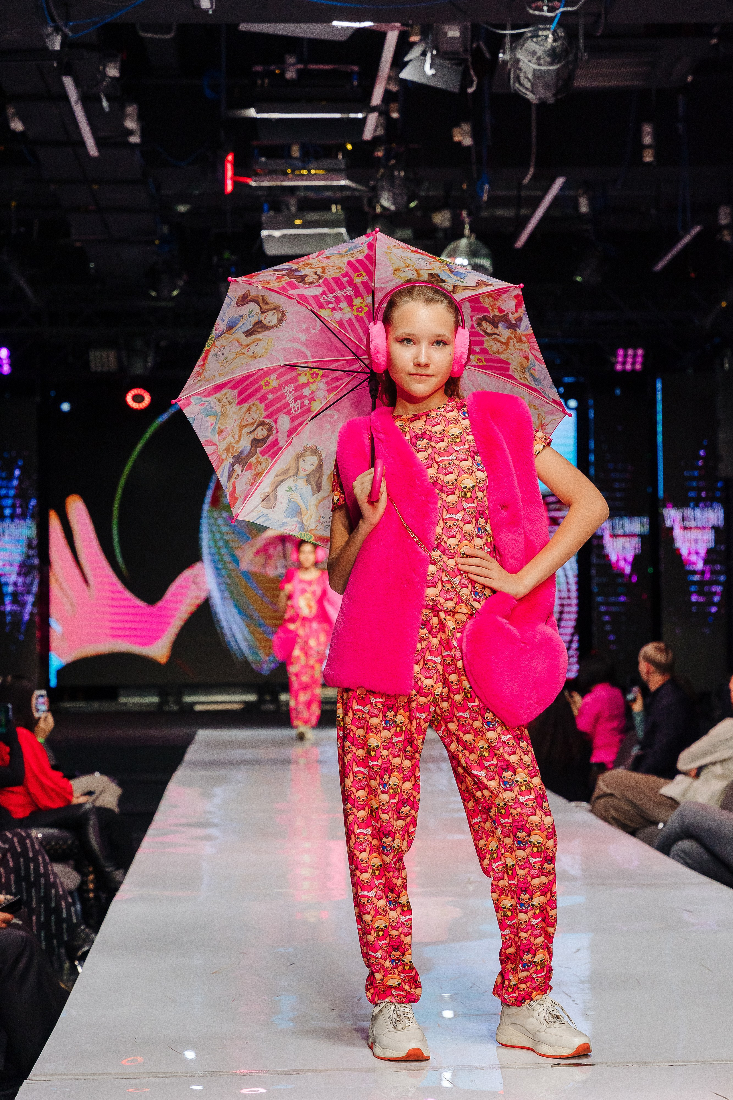 Хрустальный манекен (Москва). Свадебный, репортажный, семейный фотограф Елена Брюхова