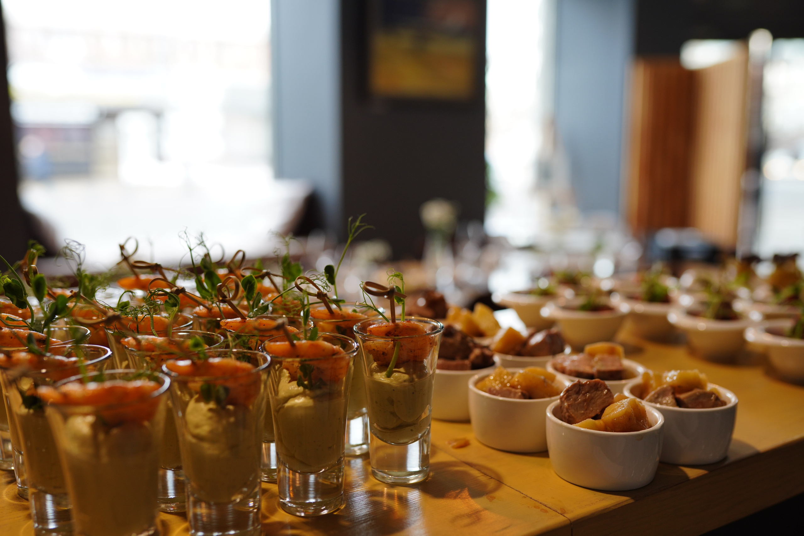 Традиция кейтеринг. Фотограф в Иркутске на все важные случаи жизни