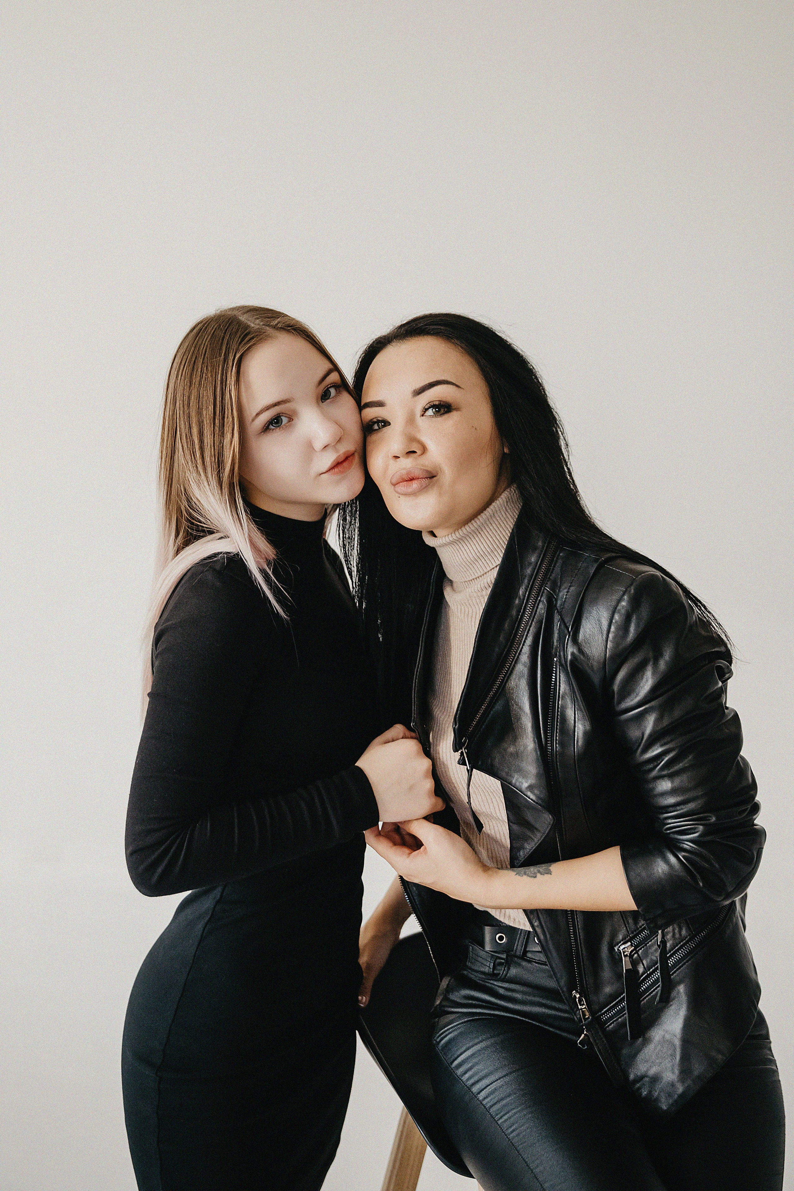 Фотосессия Милены в фотостудии Пространство. Свадебный, семейный и портретный фотограф в Алматы, Костанай