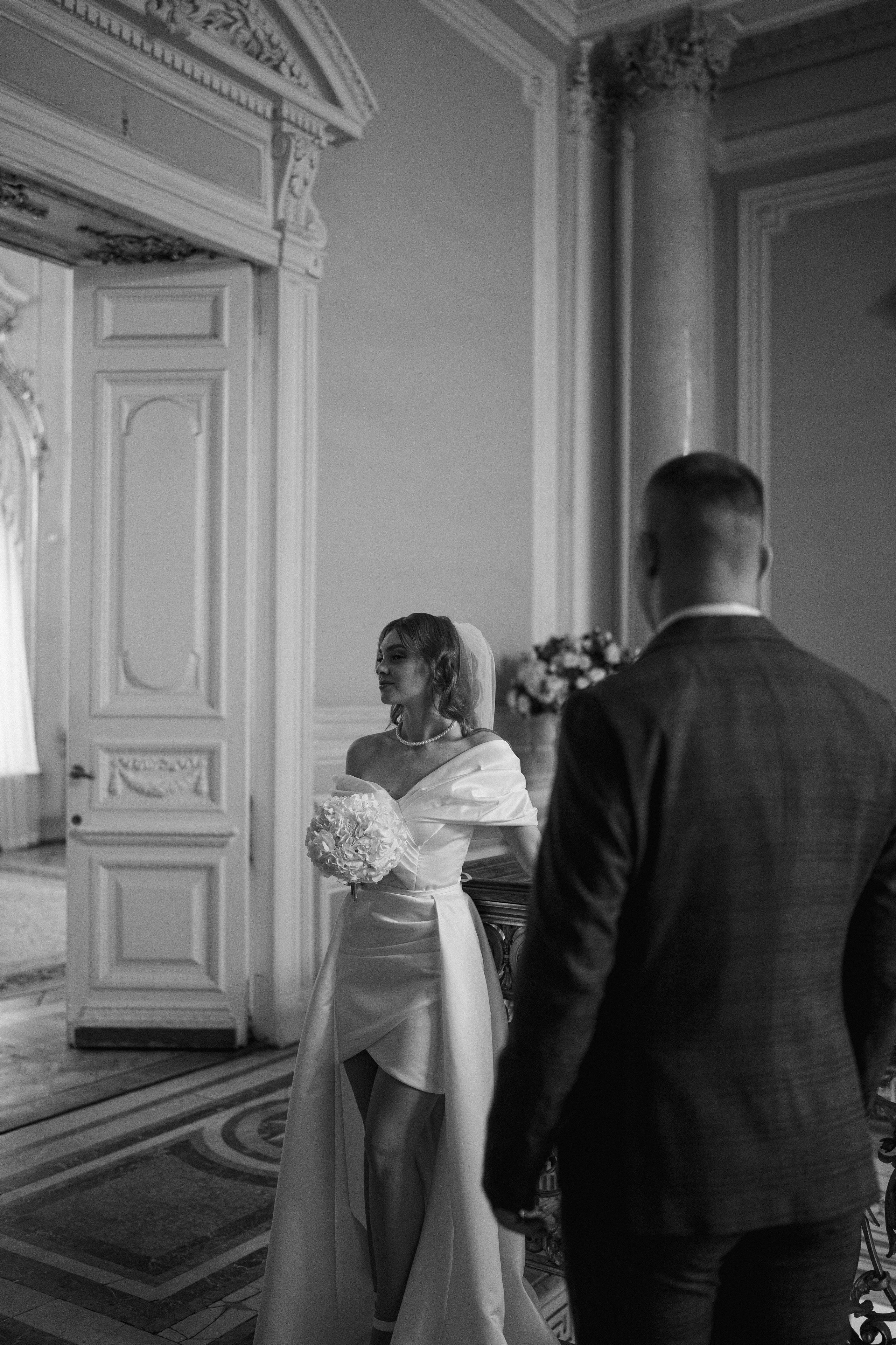 Дмитрий и Кира (Эрмитаж). Свадебный фотограф в Санкт-Петербурге