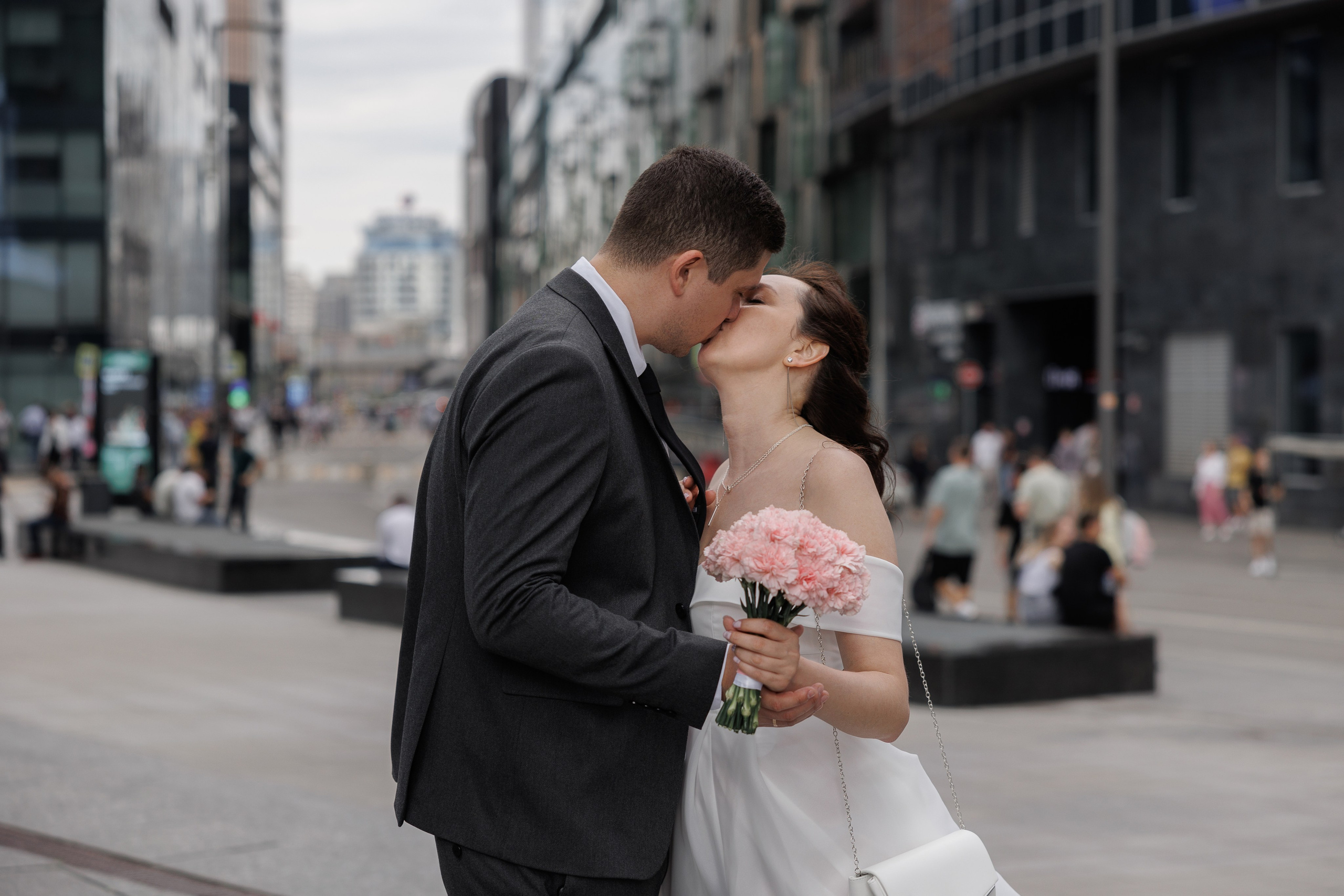 свадебный фотограф москва свадебная съемка молодожены торжество детали портреты групповые снимки