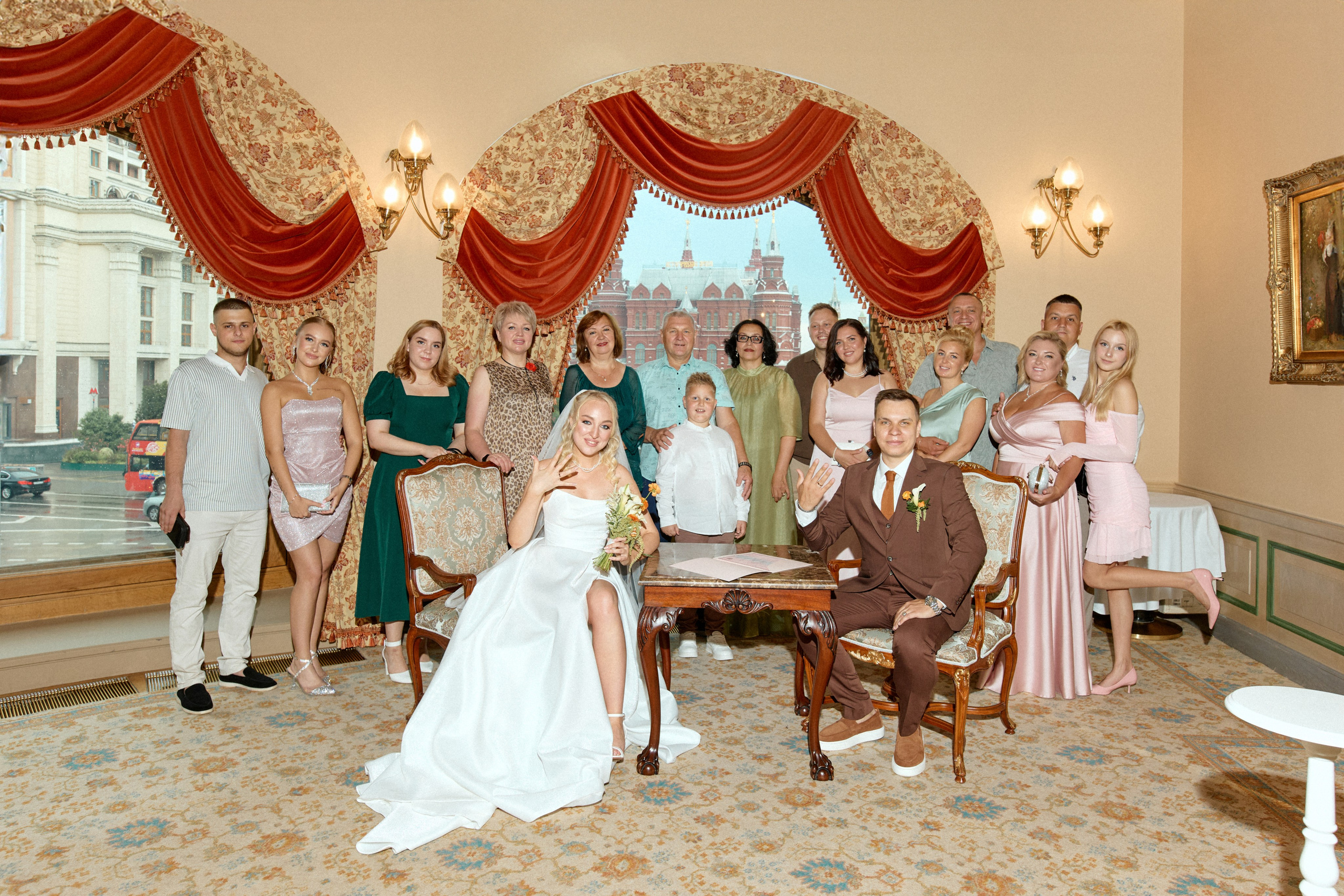 Роман & Арина. Сестры Карабаза. Фотографы и ретушеры в Москве и Санкт-Петербурге