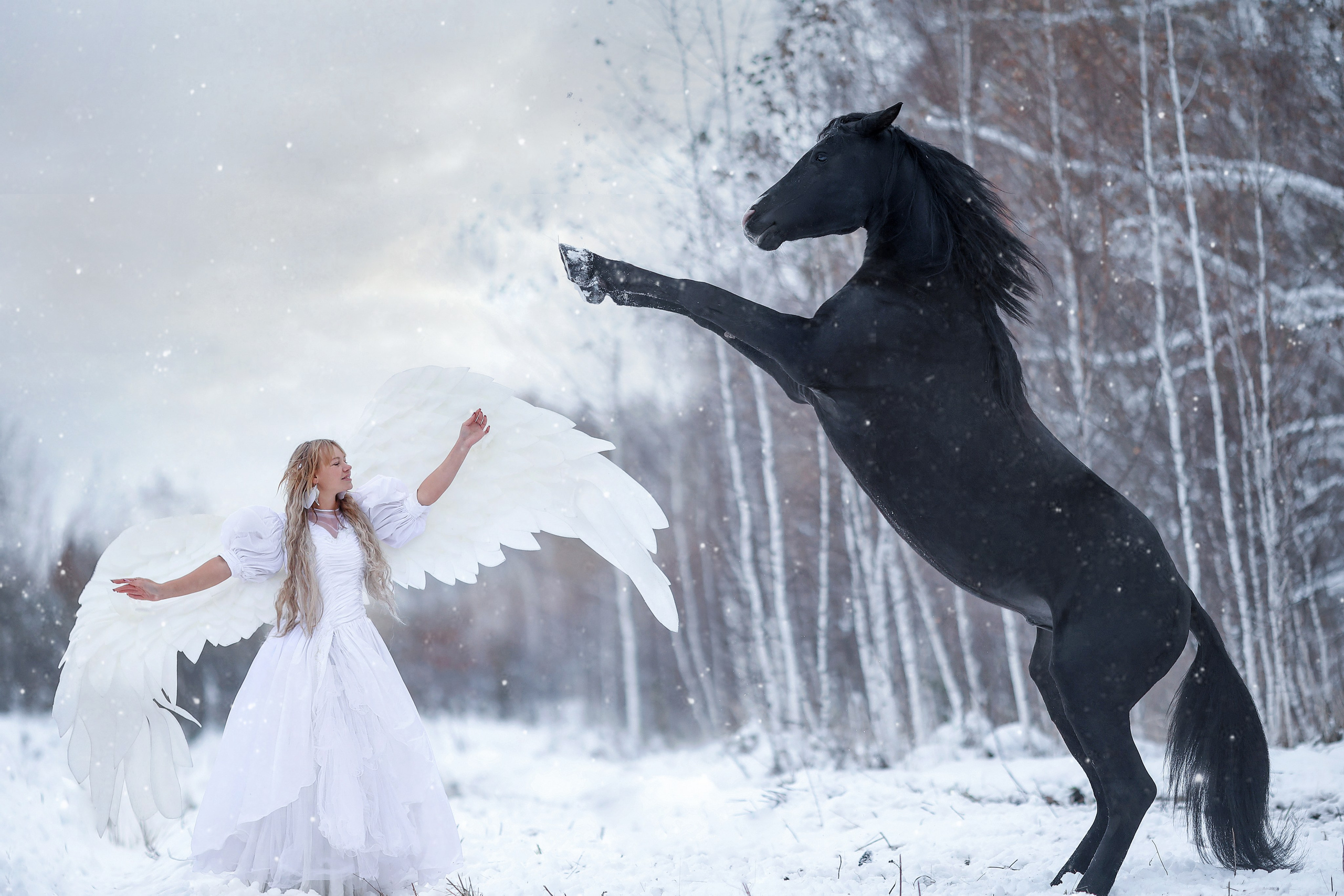 С конем. Сказочный фотограф фотопроекты фототуры в Новосибирске и на Алтае