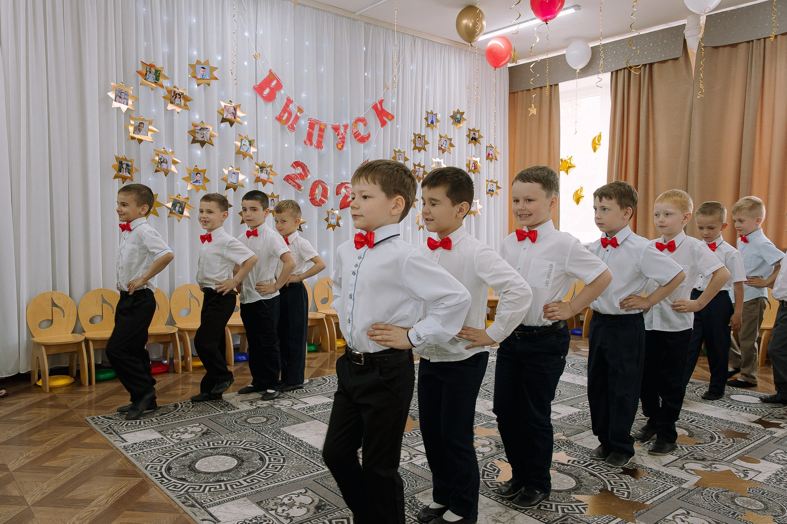 Выпускной в ДС 26. Выпускные альбомы Натальи Бутко: Новороссийск, Анапа, Геленджик