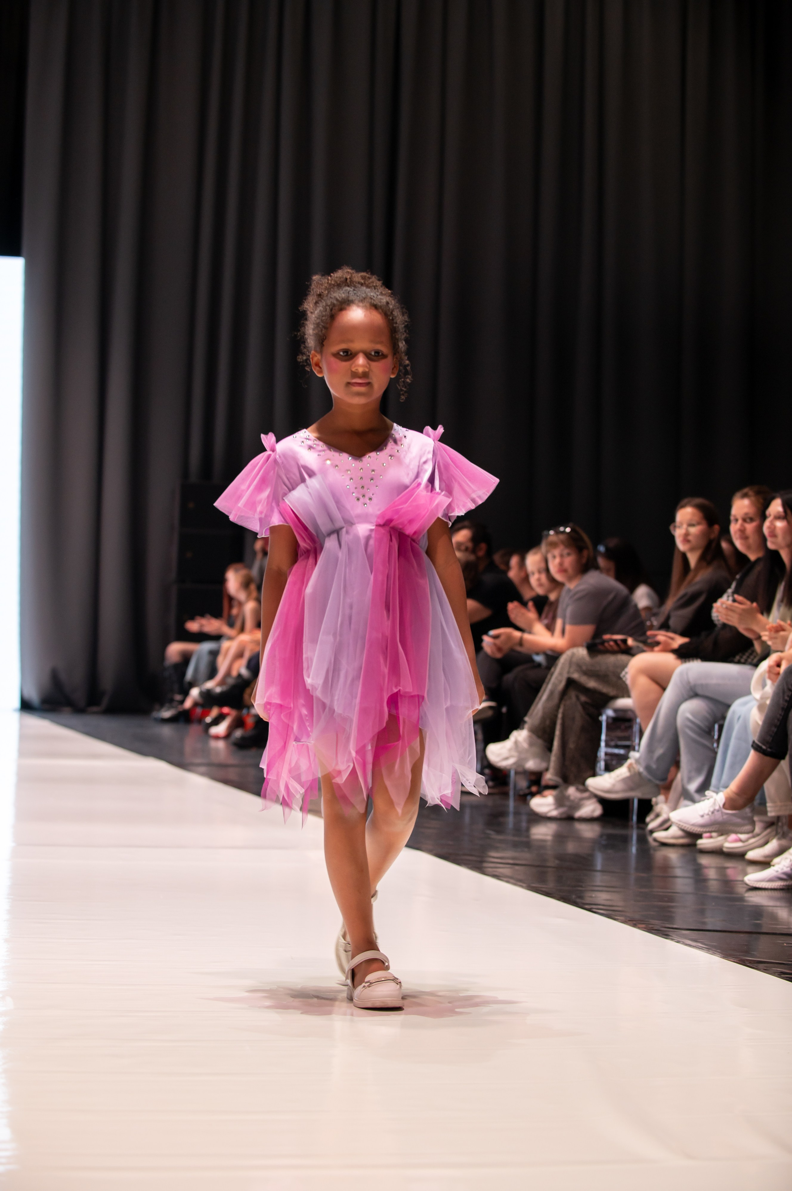 Модные показы. Семейный и детский фотограф в Краснодаре Ольга Осинцева