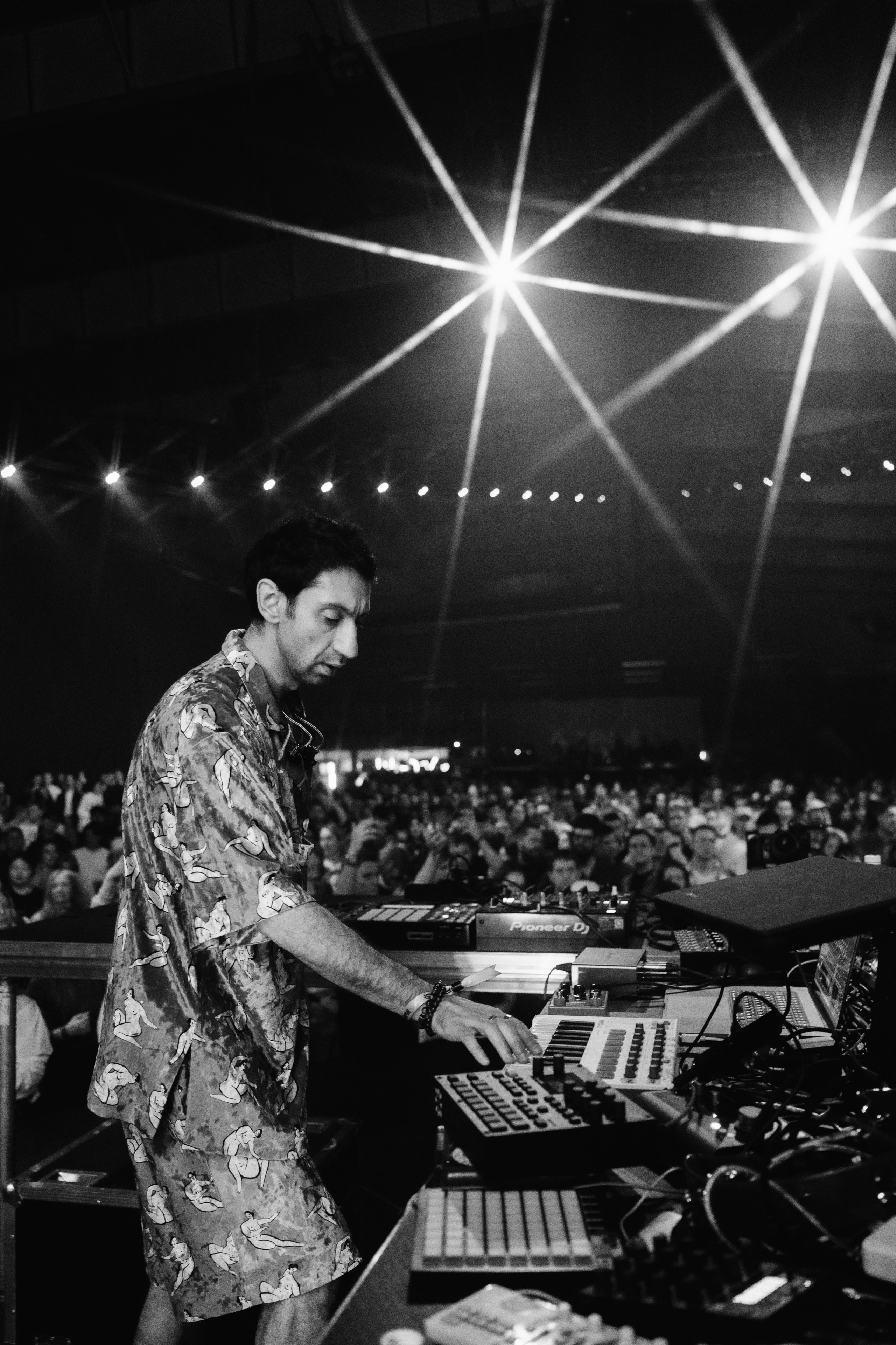 ТОН / 2025. Саша Копылов, фотограф в Казани