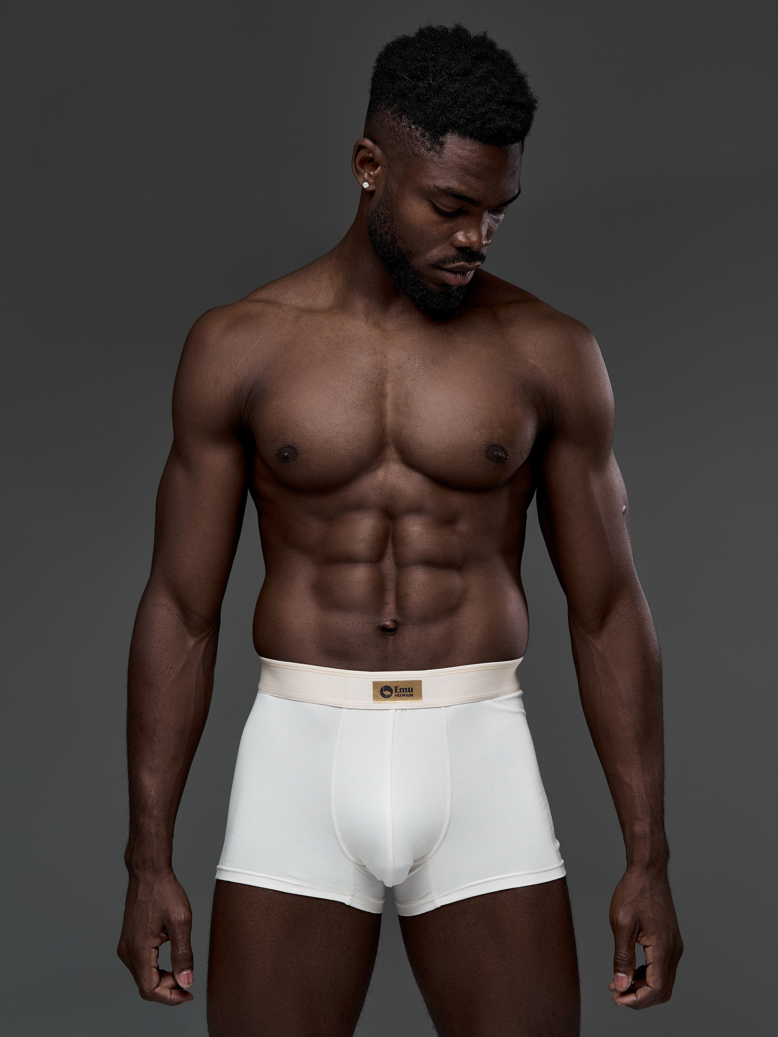 Мужское белье. Фотограф для маркетплейсов в Москве