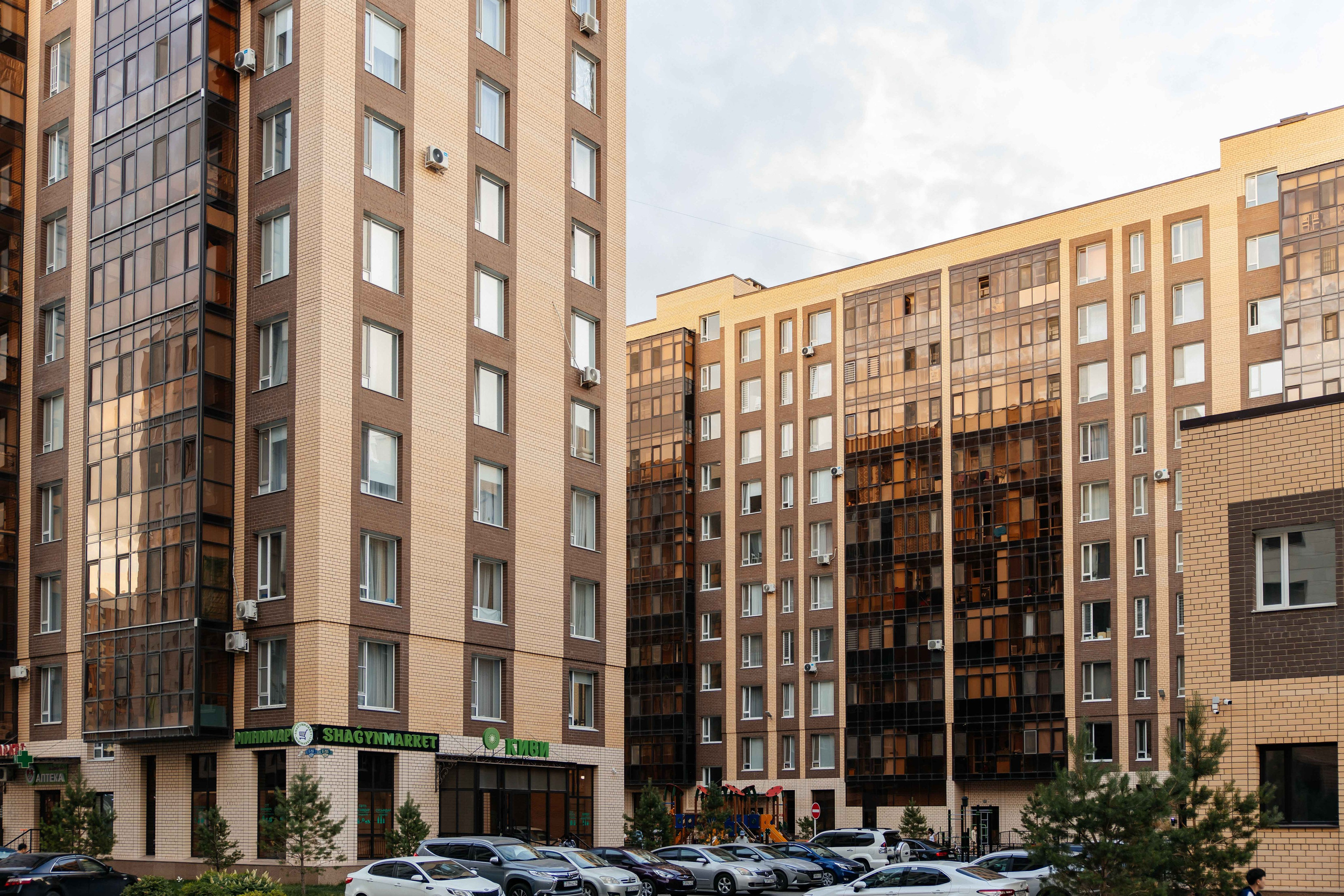 Проект 6. ЖК Манхэттен 1-5, Амстердам. Дата: июль 2023. Профессиональный фотограф в городе Астана/Алматы Даурен Сембаев