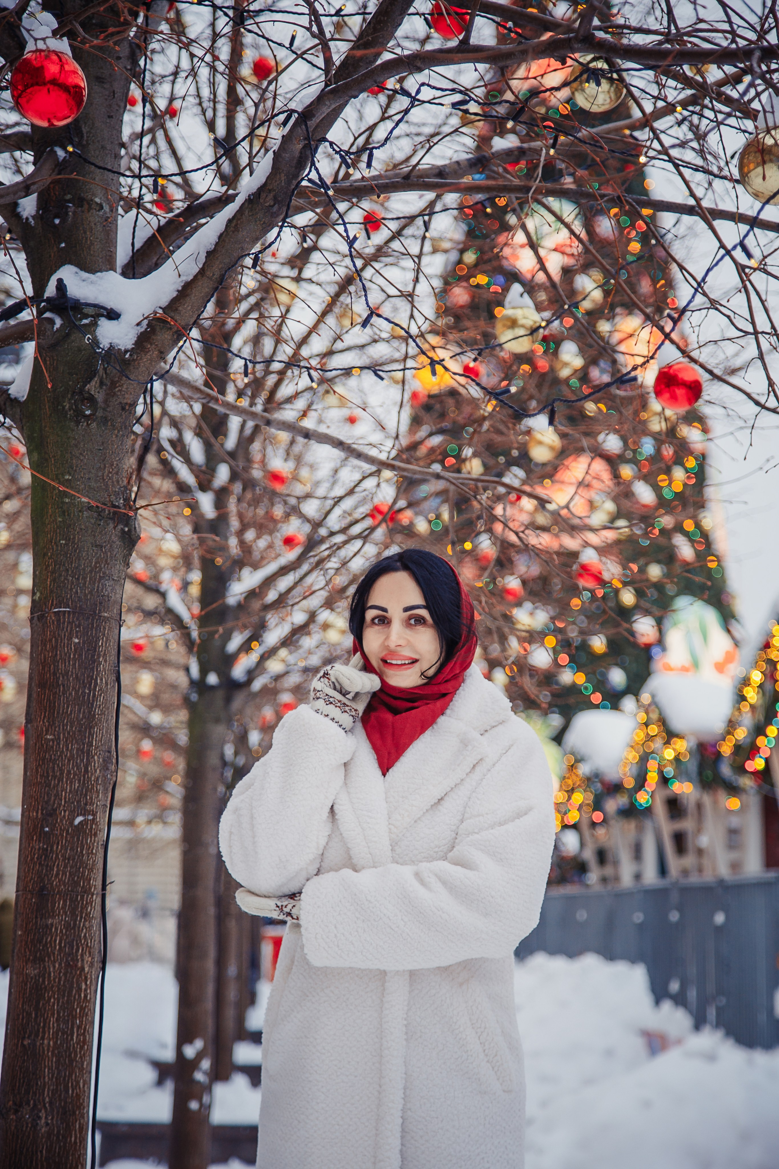 женская фотосессия, Рина Сысуева, Катерина Сысуева, Екатерина Сысуева, rina_sphoto, фотосессия ГУМ, Красная площадь, Москва, женский фотограф, новая фотосессия, позирование, фотосессия в москве, зимние фотосессии, идеи для фотосессии, фотосессия девушки, фотосессия зимой, фотосессия на улице, новогодняя фотосессия, фотосессия на новый год, фотосессия 2023, фотосессия 2024, русская фотосессия, сертификат на фотосессию