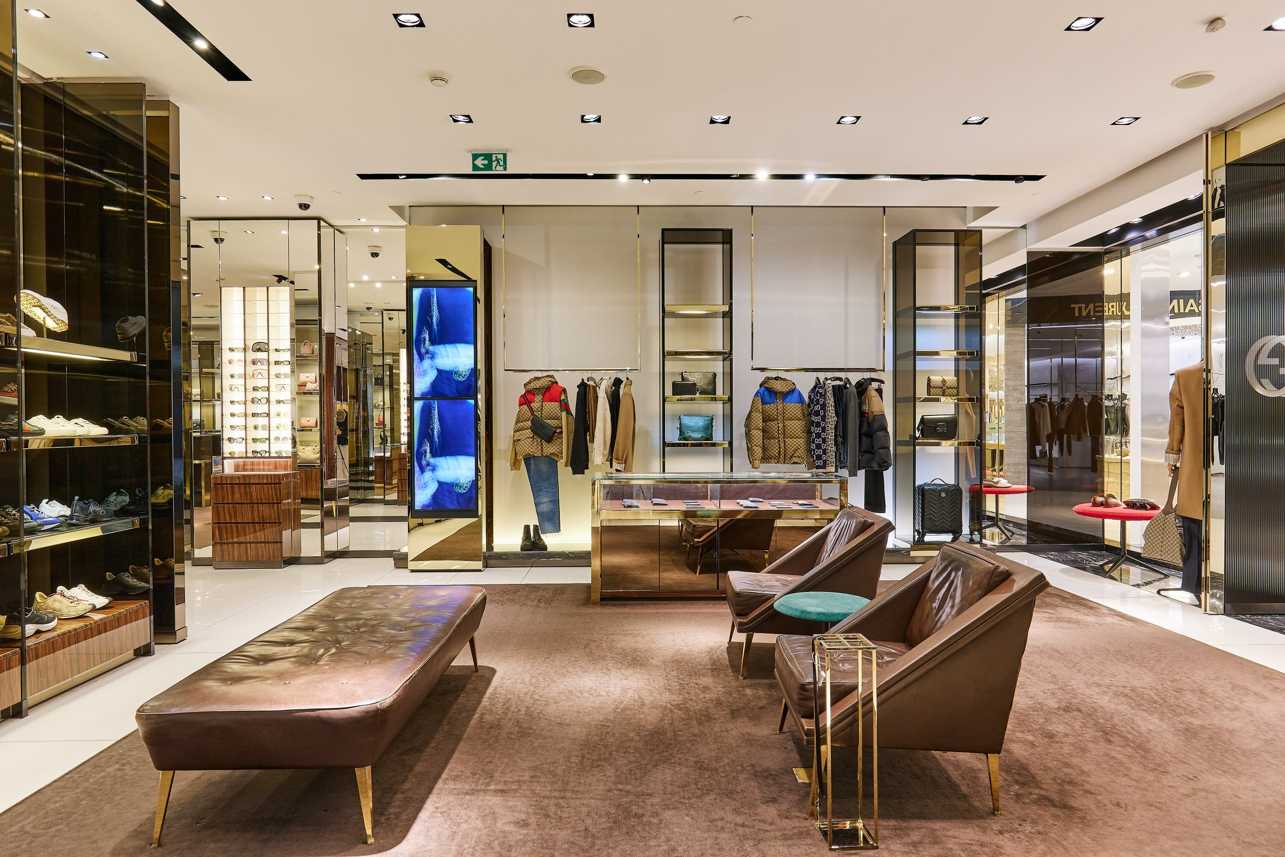 Интерьер. Fashion and advertising photographer