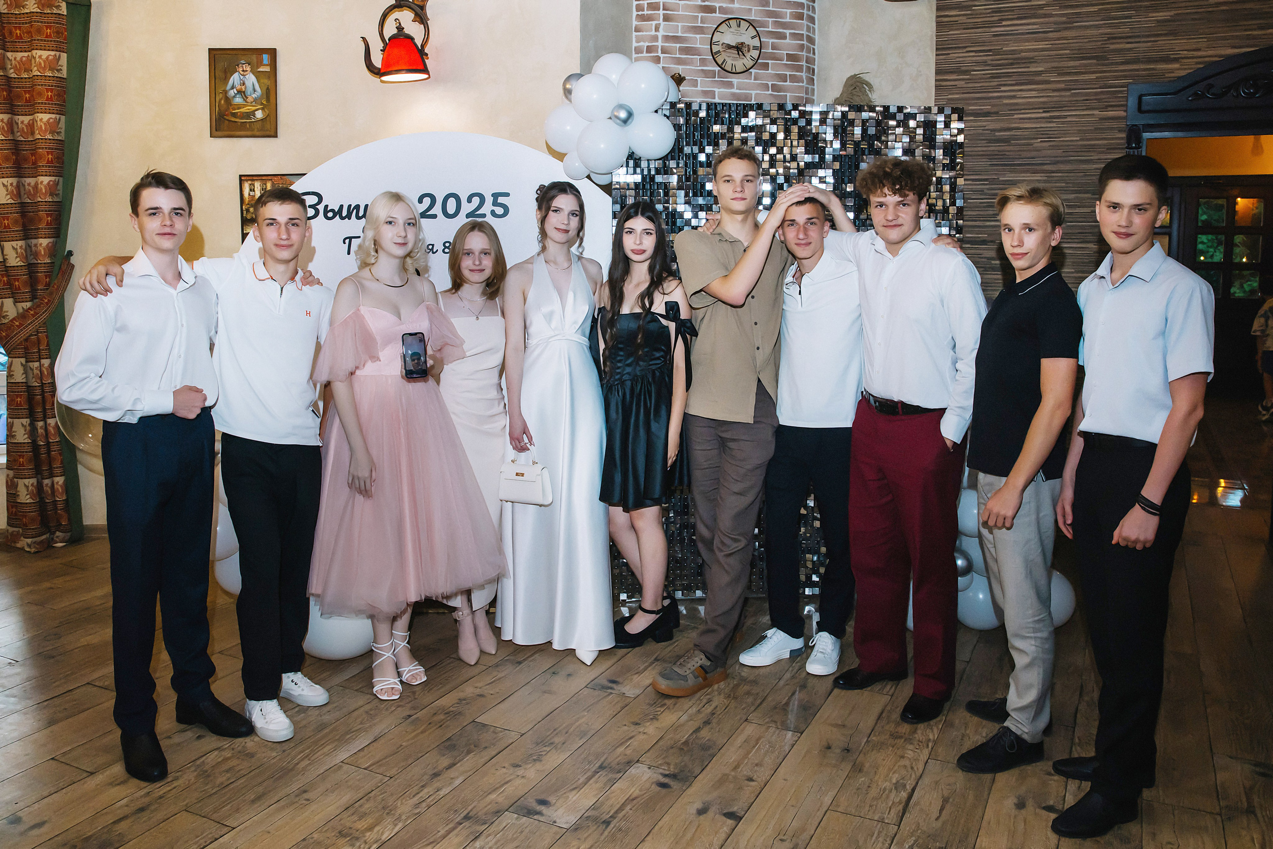 9 класс Гимназия 82. Фотограф и Видеограф в Краснодаре Юлия Солодченко