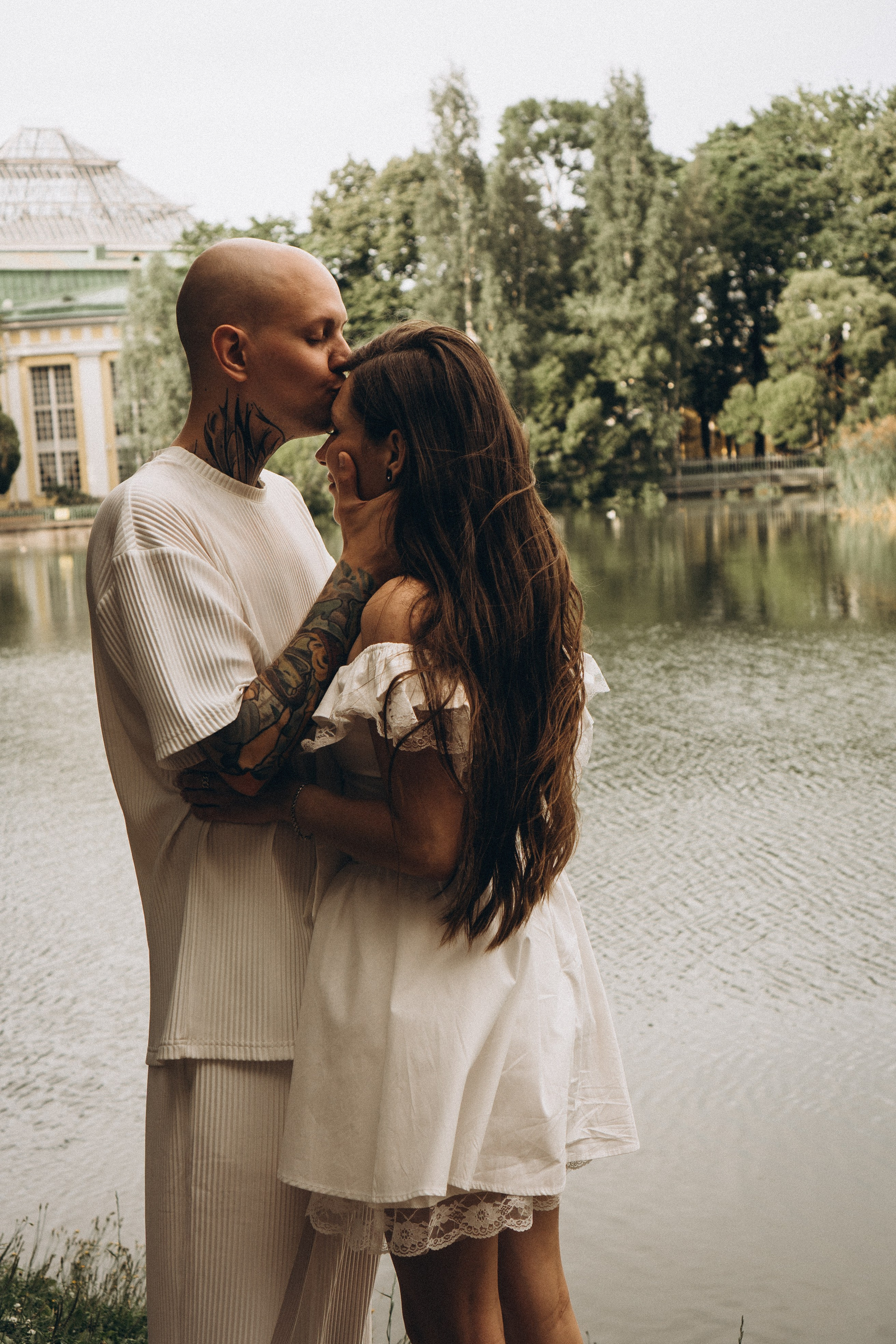 СВАДЕБНАЯ ПРОГУЛКА ПО ТАВРИЧЕСКОМУ САДУ И НЕВСКОЙ РАТУШЕ. Профессиональный фотограф, Санкт-Петербург — Виктория Богомолова