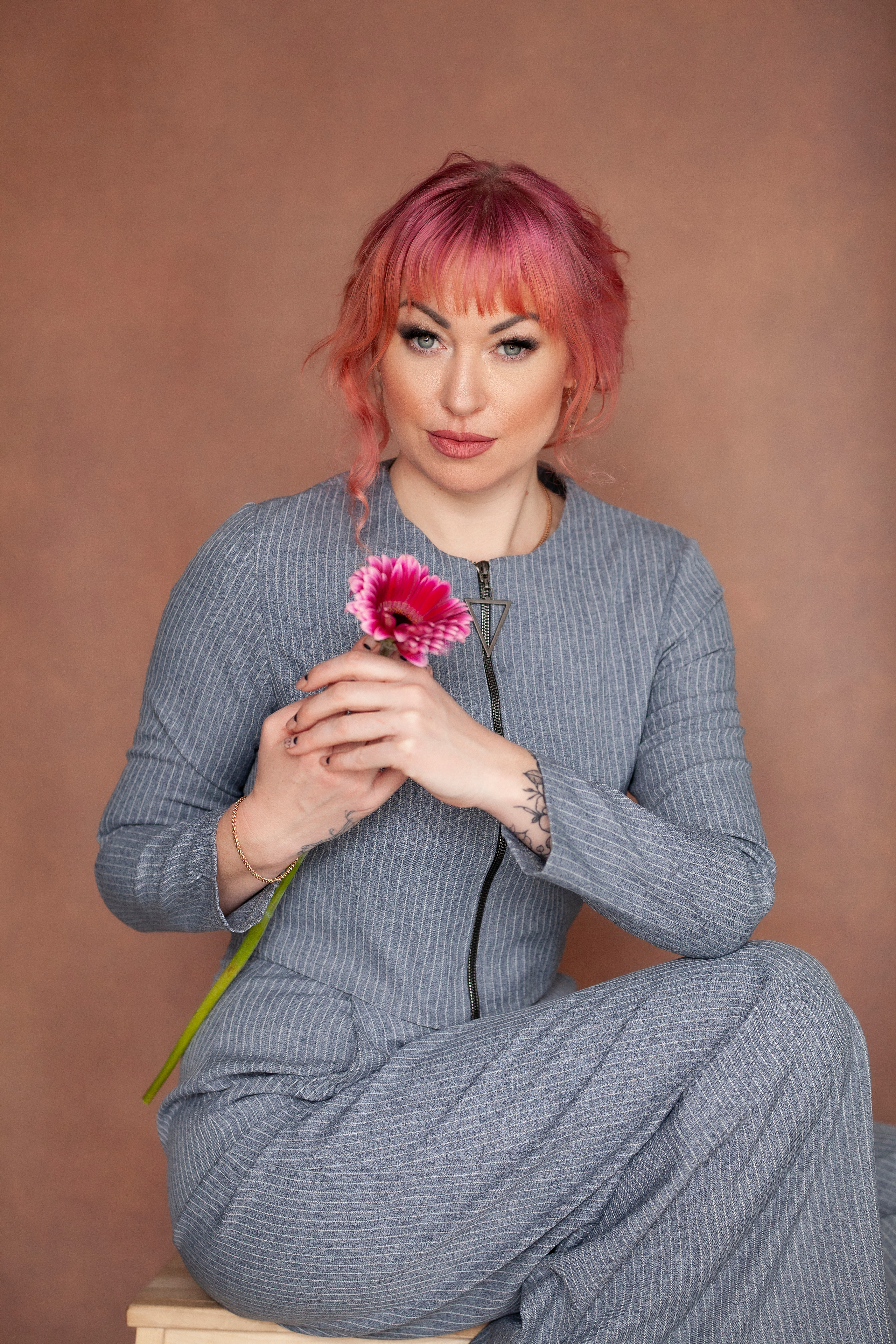 Девушки и цветы. Фотограф в Екатеринбурге Ирина Киприянова