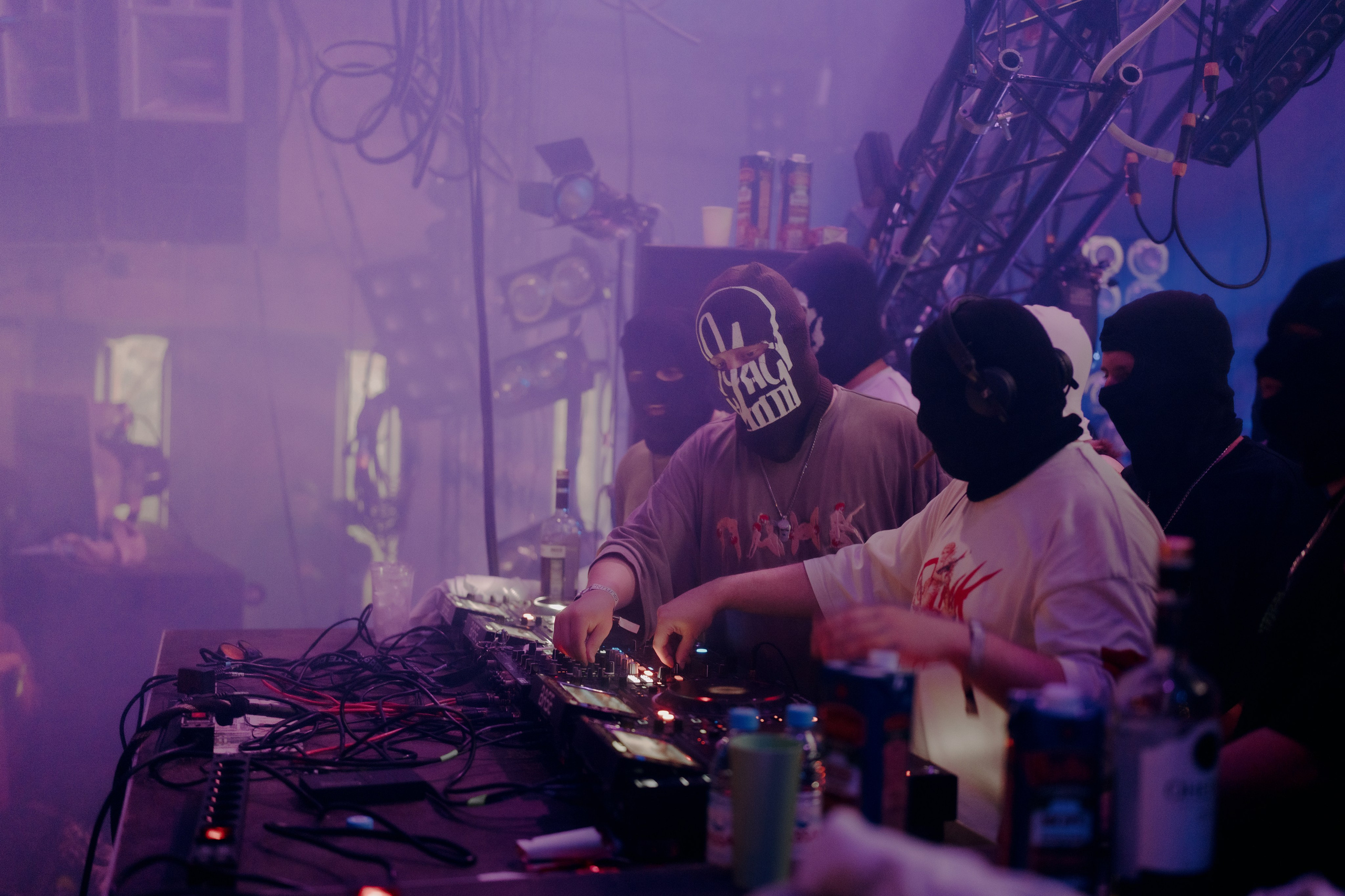 Outline 2024. @tomrus: Рустам Шагиморданов — фотограф