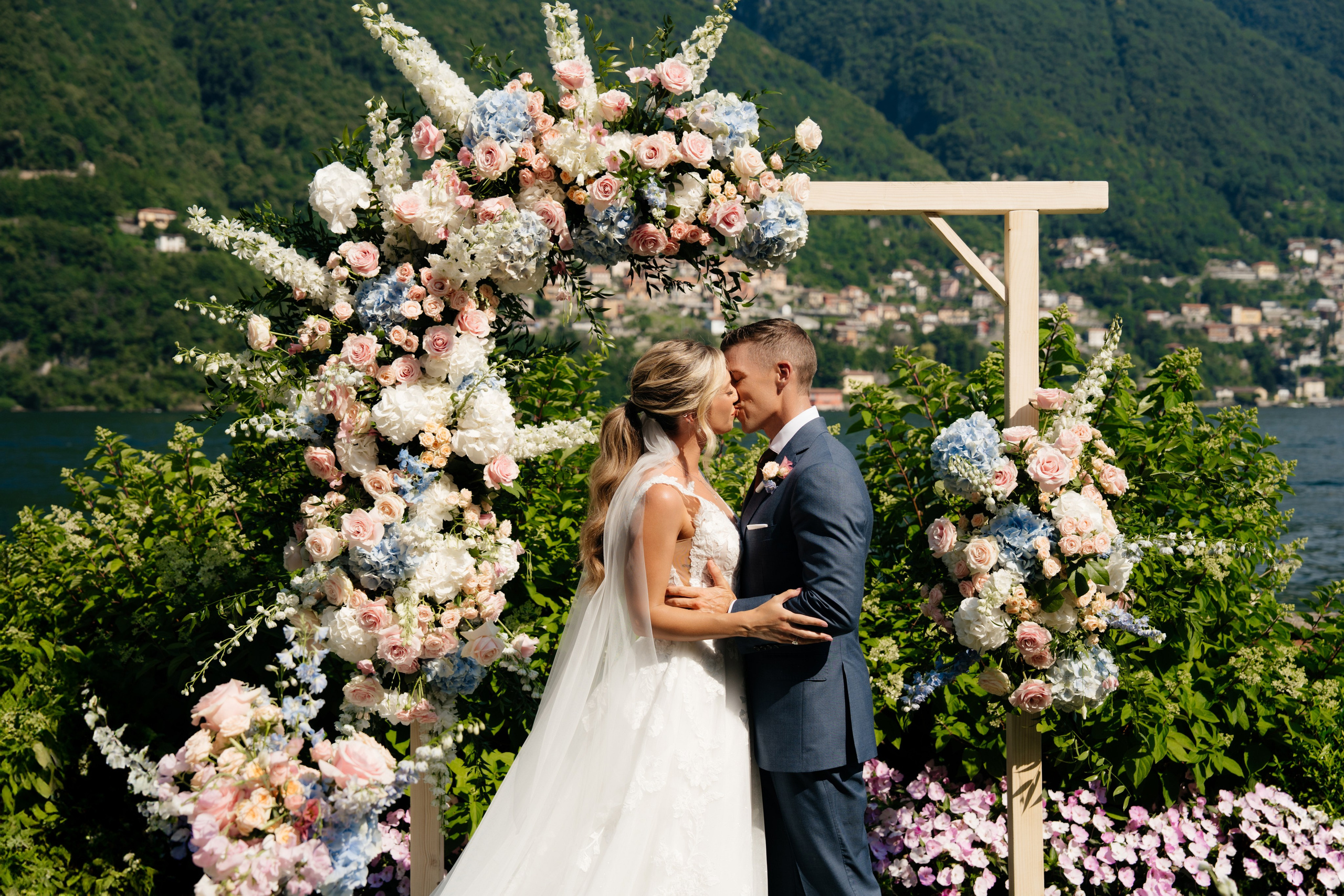 Villa Regina Teodolinda Wedding Day. Valeria Coconova Photographer Italy Como Milan
