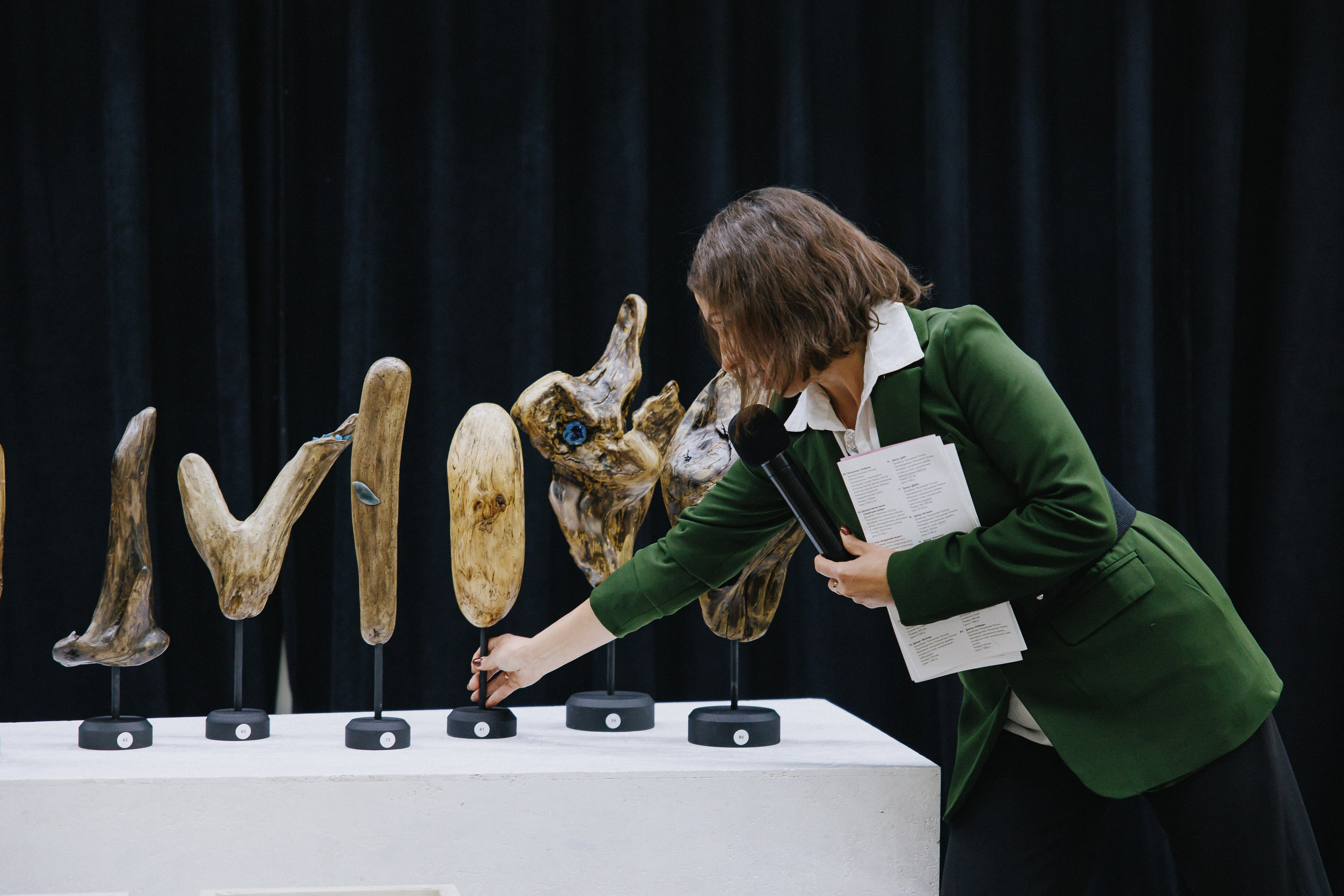 Выставка СТО ВЕЩЕЙ В ИНТЕРЬЕРЕ. Фотограф Иркутск Антипин Сергей