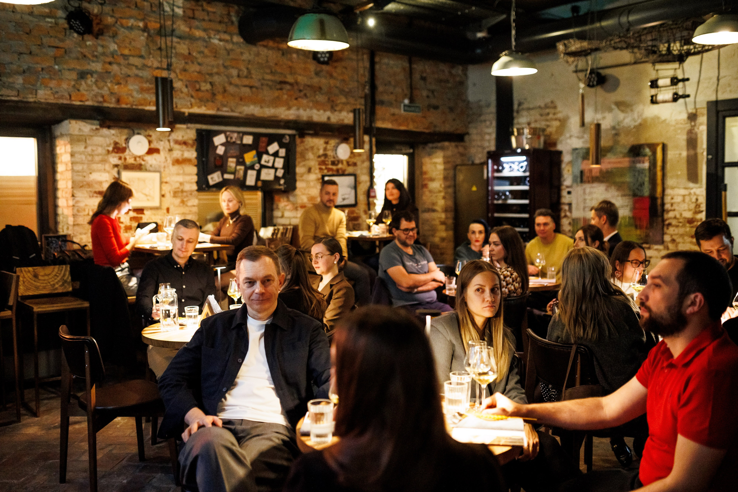 Гастроужин в винном баре ЛЕДНИКЪ. Фотограф Шейдаев Эмин г. Волгоград