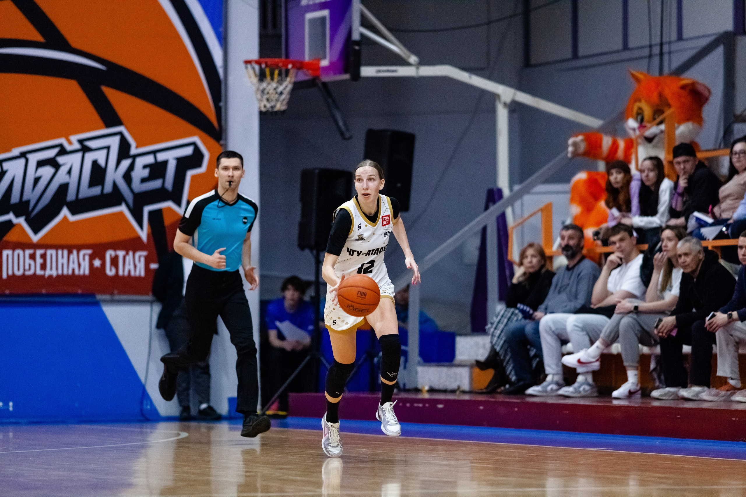 ЧГУ-Атланта — Славянка. Фотография