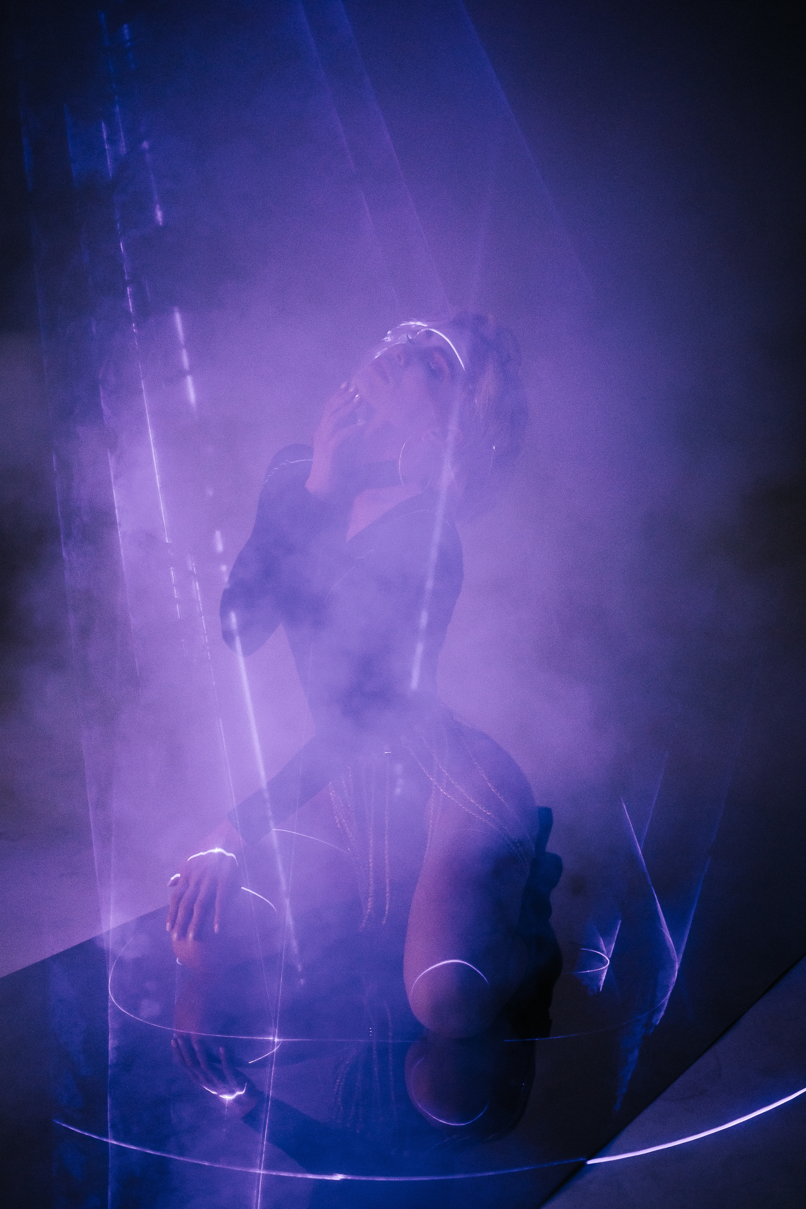 Съемка с лазерами. Фотограф Наталия Федосова, г. Москва. TG и Instagram @nataliya_raw