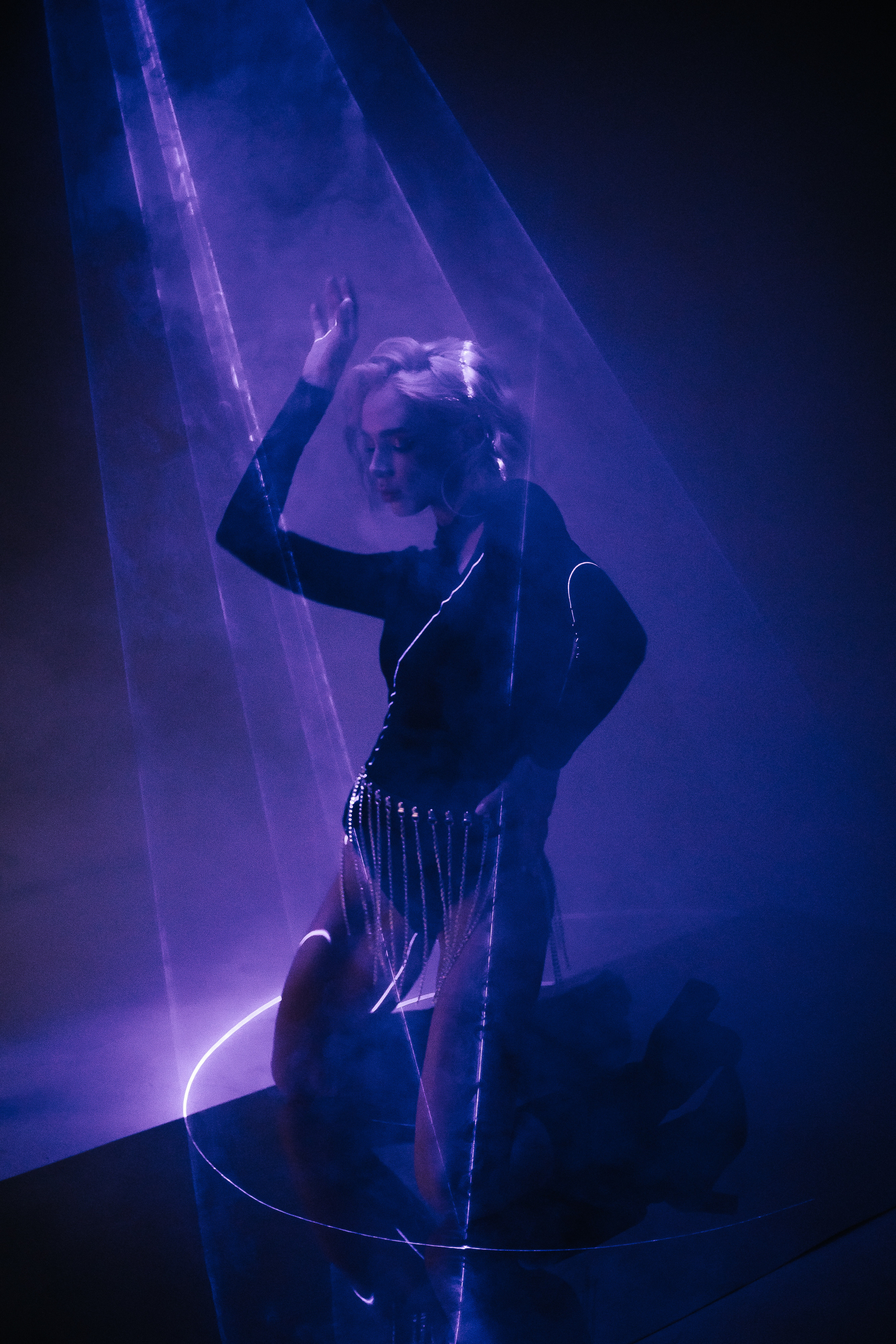 Съемка с лазерами. Фотограф Наталия Федосова, г. Москва. TG и Instagram @nataliya_raw