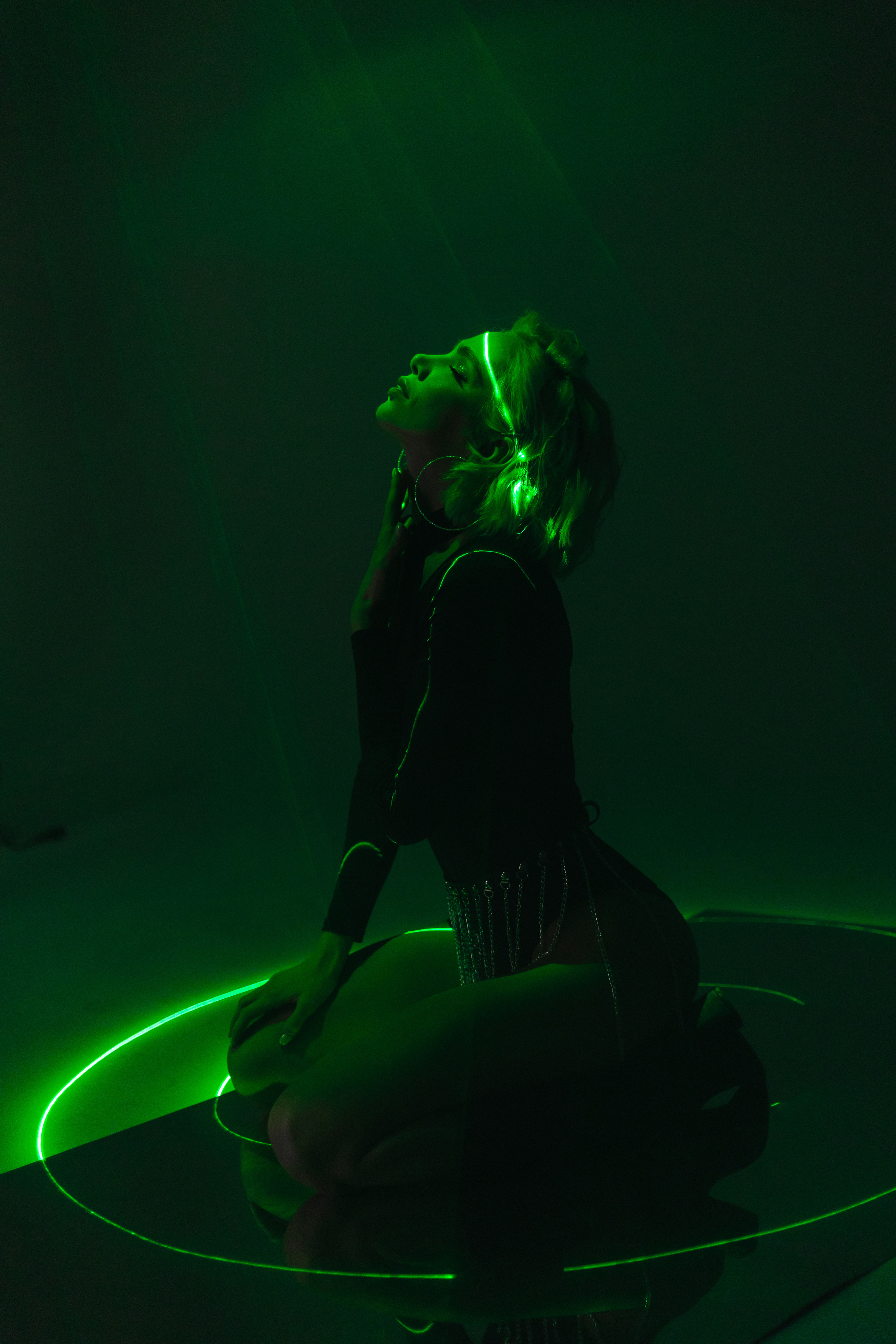 Съемка с лазерами. Фотограф Наталия Федосова, г. Москва. TG и Instagram @nataliya_raw