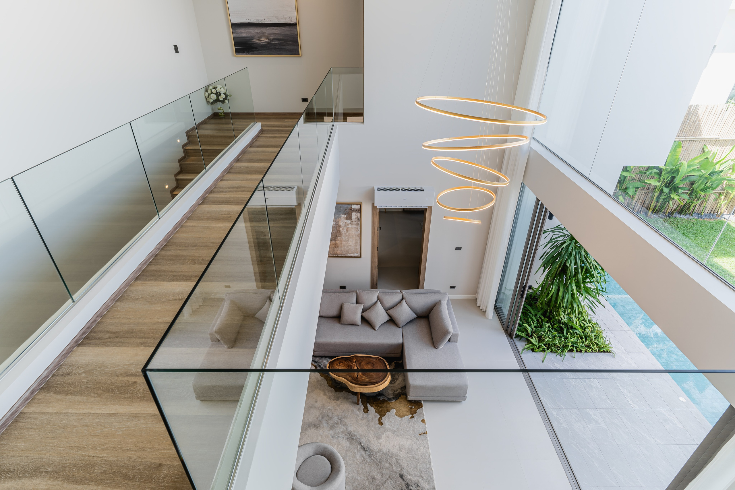 Interior real estate photography in Phuket — professional photos and videos. Yan Dolmatov — Photographer, Videographer, and Producer in Phuket