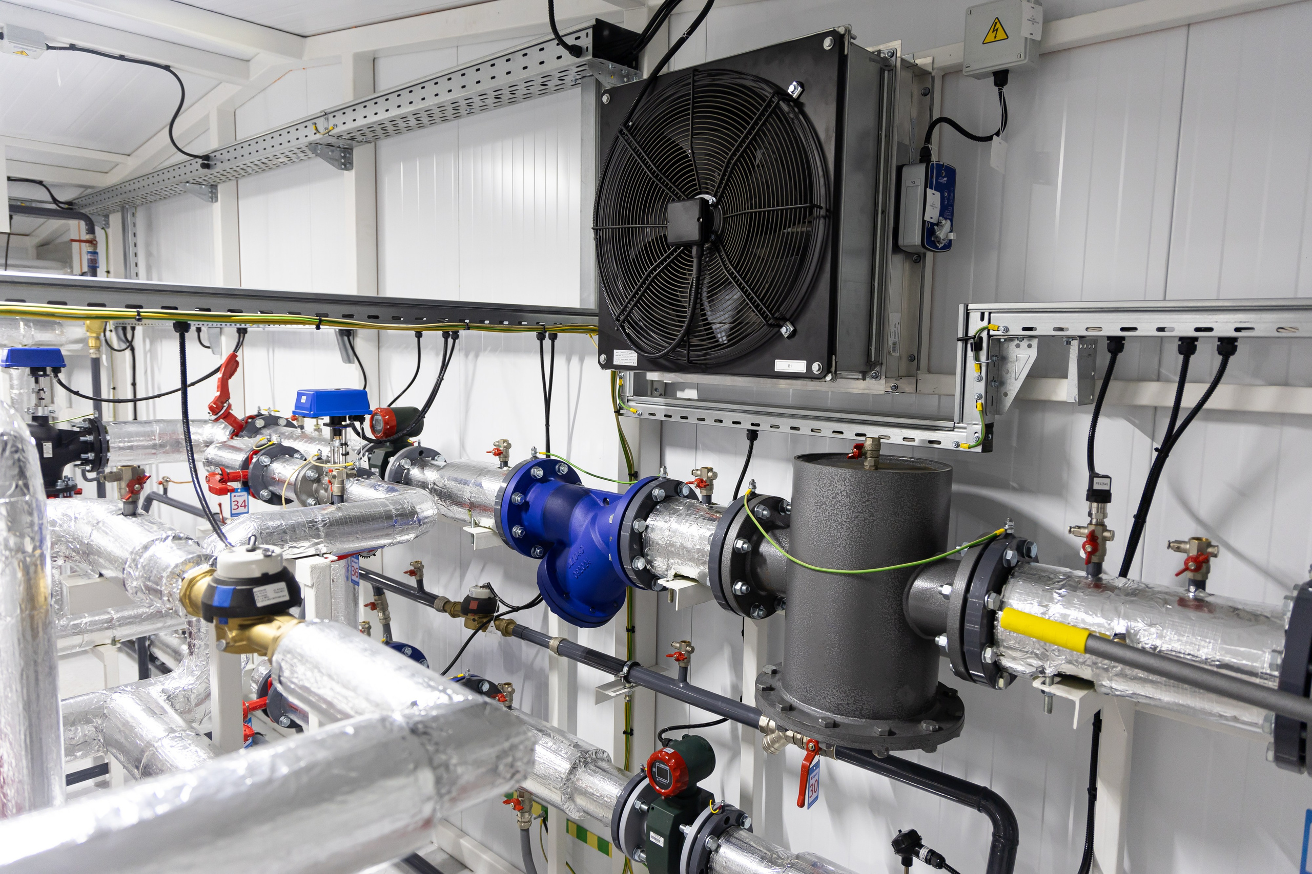 Промсъёмки. Фотограф свадебный, репортажный, индивидуальный, фото для маркетплейсов, брендов, автосалонов