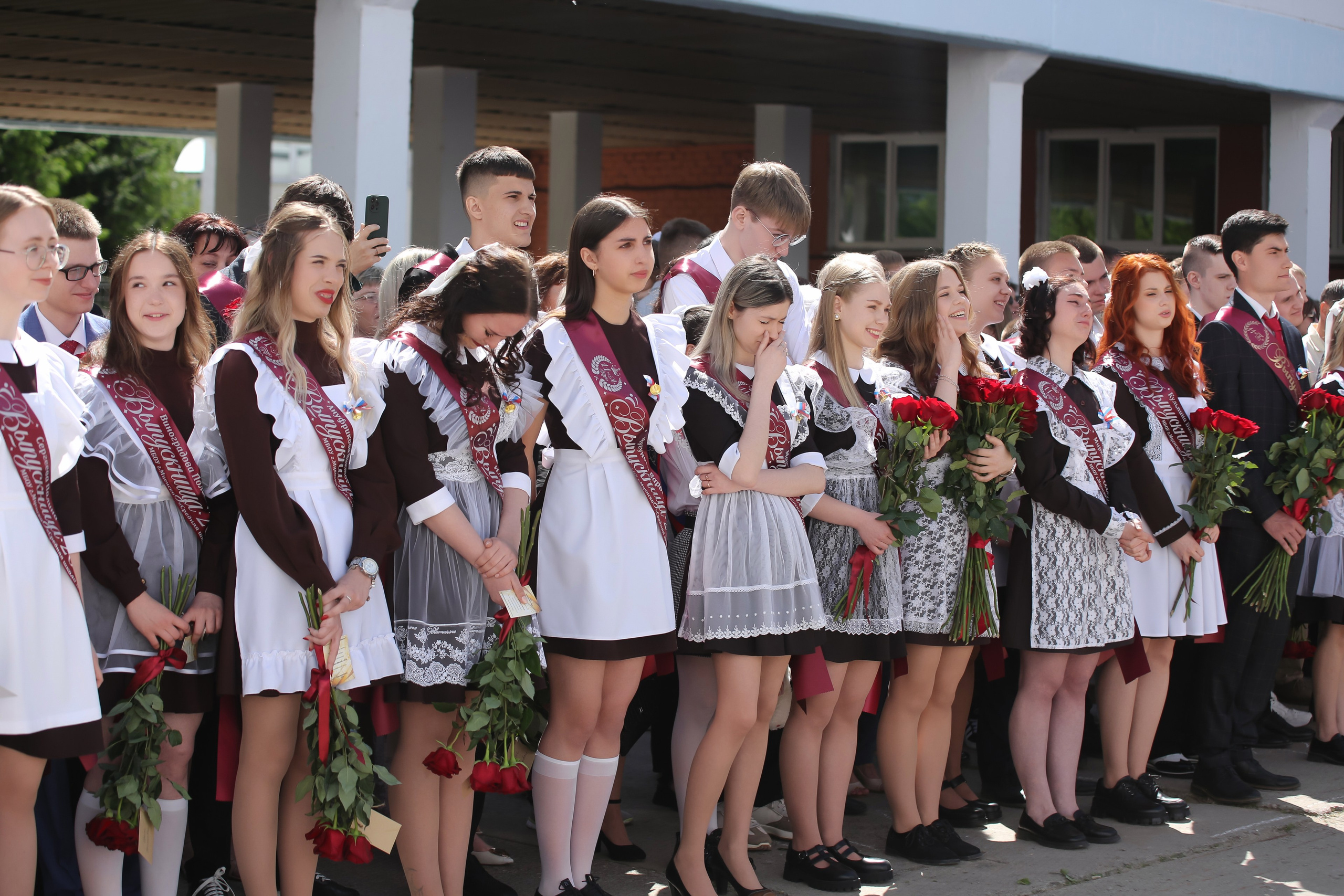 ЛИНЕЙКА «ПОСЛЕДНИЙ ЗВОНОК» 9 ШКОЛА 2024 г МЦЕНСК. ТВОЙ АЛЬБОМ / ТВОИ ПРАВИЛА