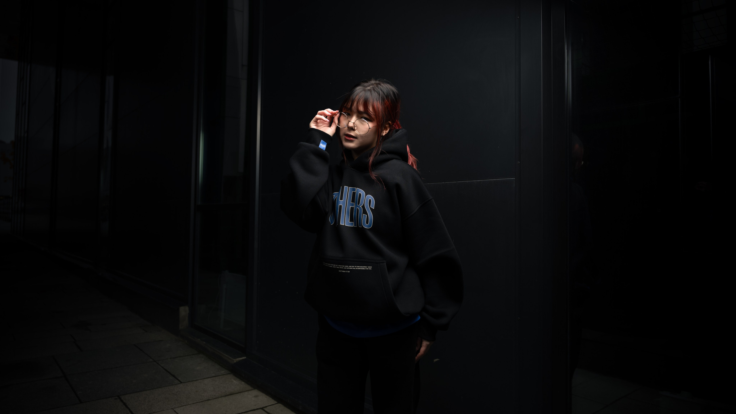 Страница с примерами обработки. Портретный фотограф в Москве — Иван Саяпин