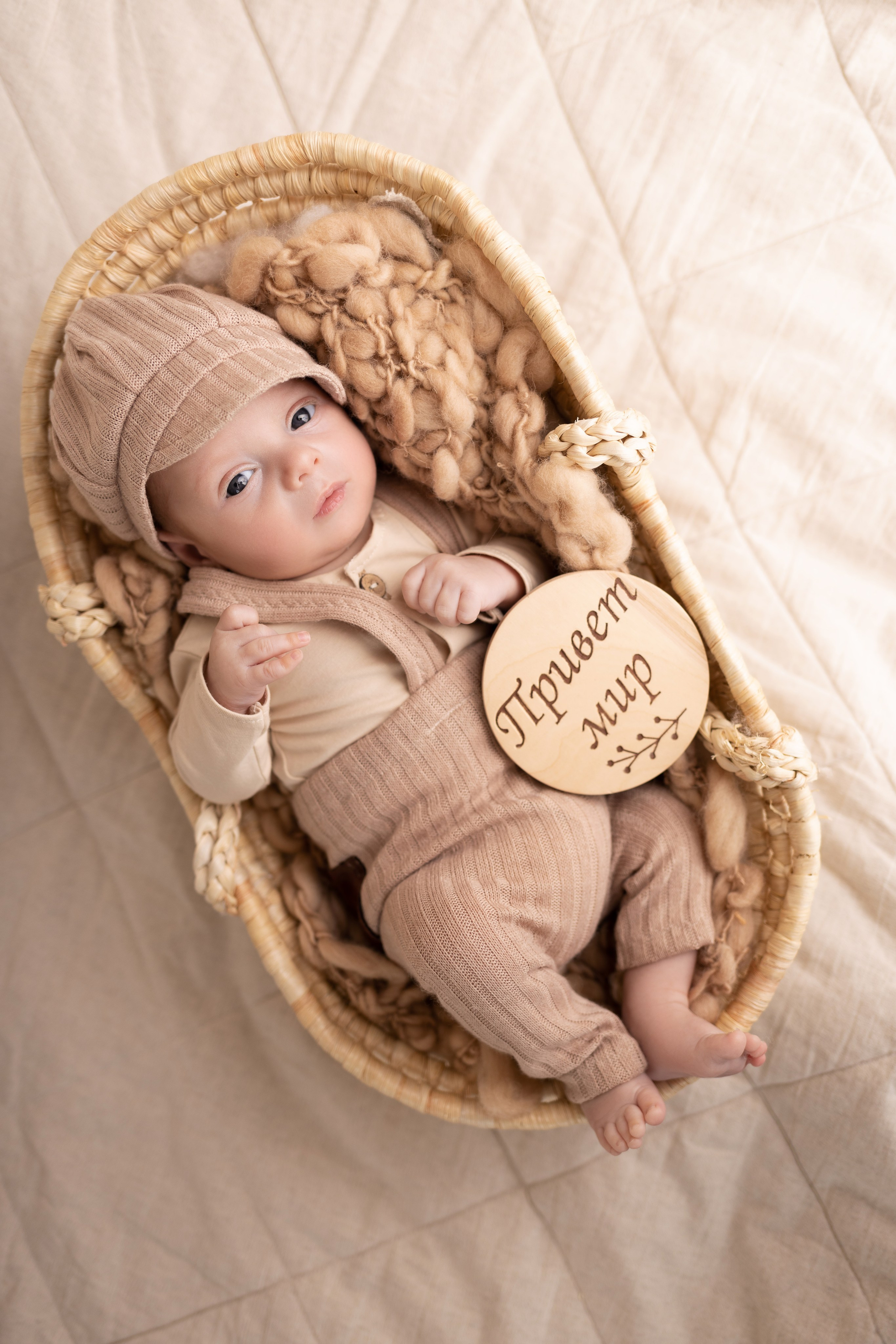 Newborn съемка в стиле Лайф. Фотограф новорожденных малышей в Омске и Омской области Эльвира Камаева