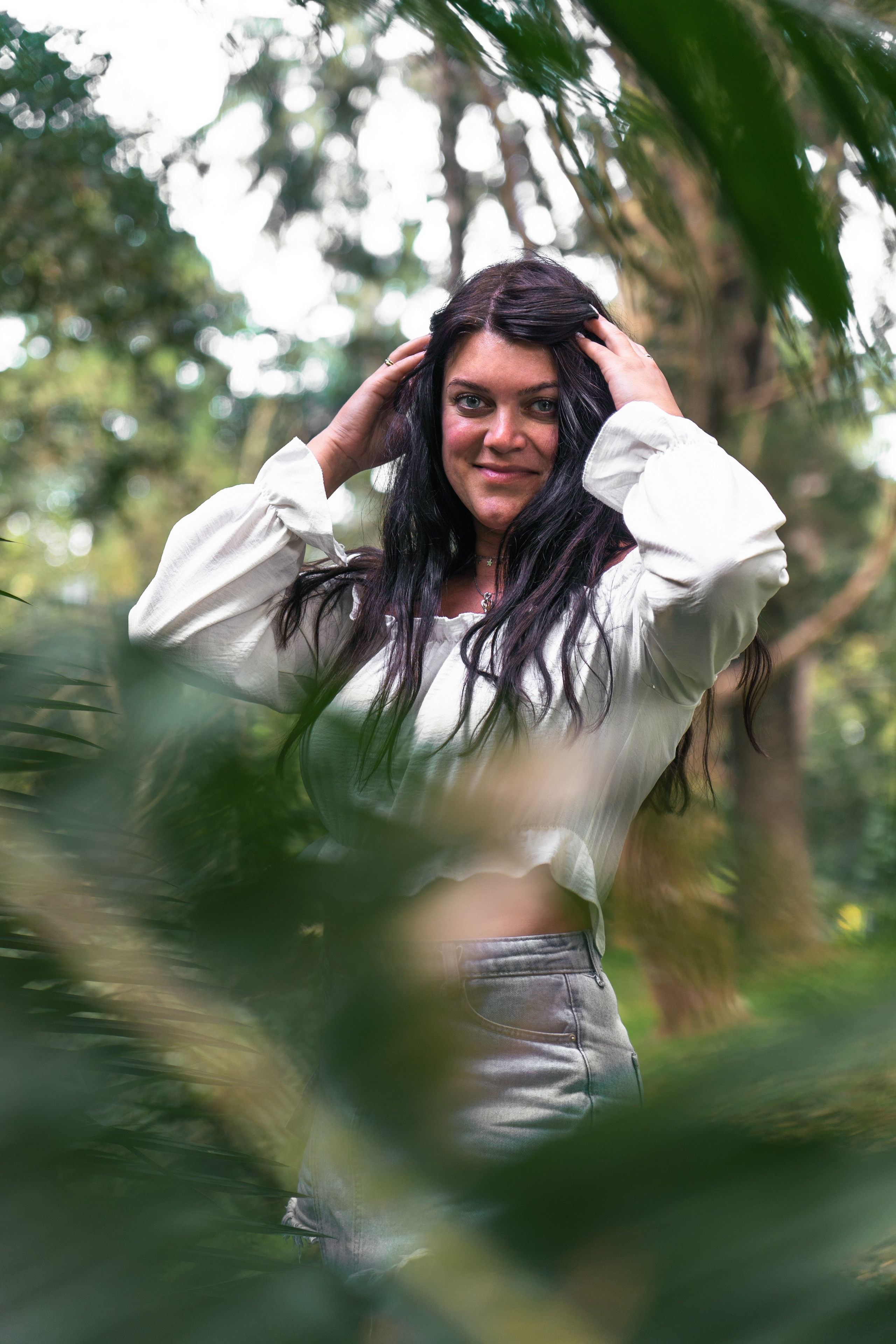 Bathing with elephants in Pinnawala, Botanical Garden