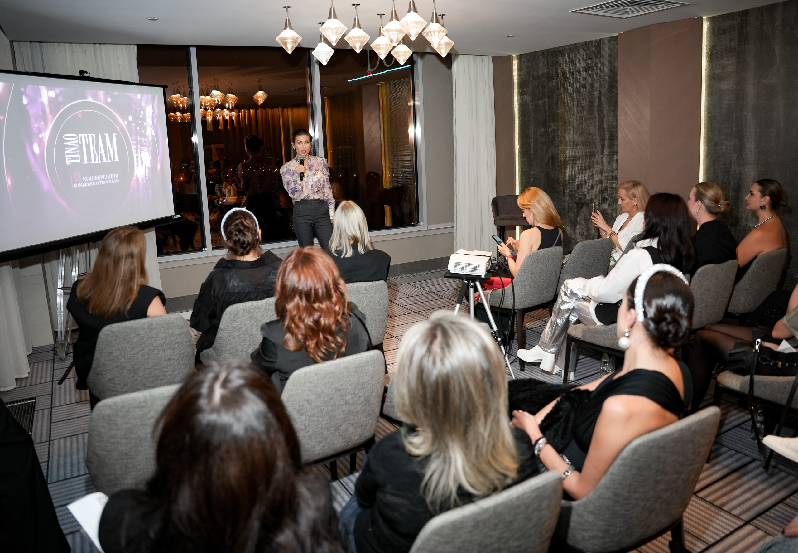 TINAoTEAM: конференция VII. Портретный и репортажный фотограф в Москве Разуменко Роман