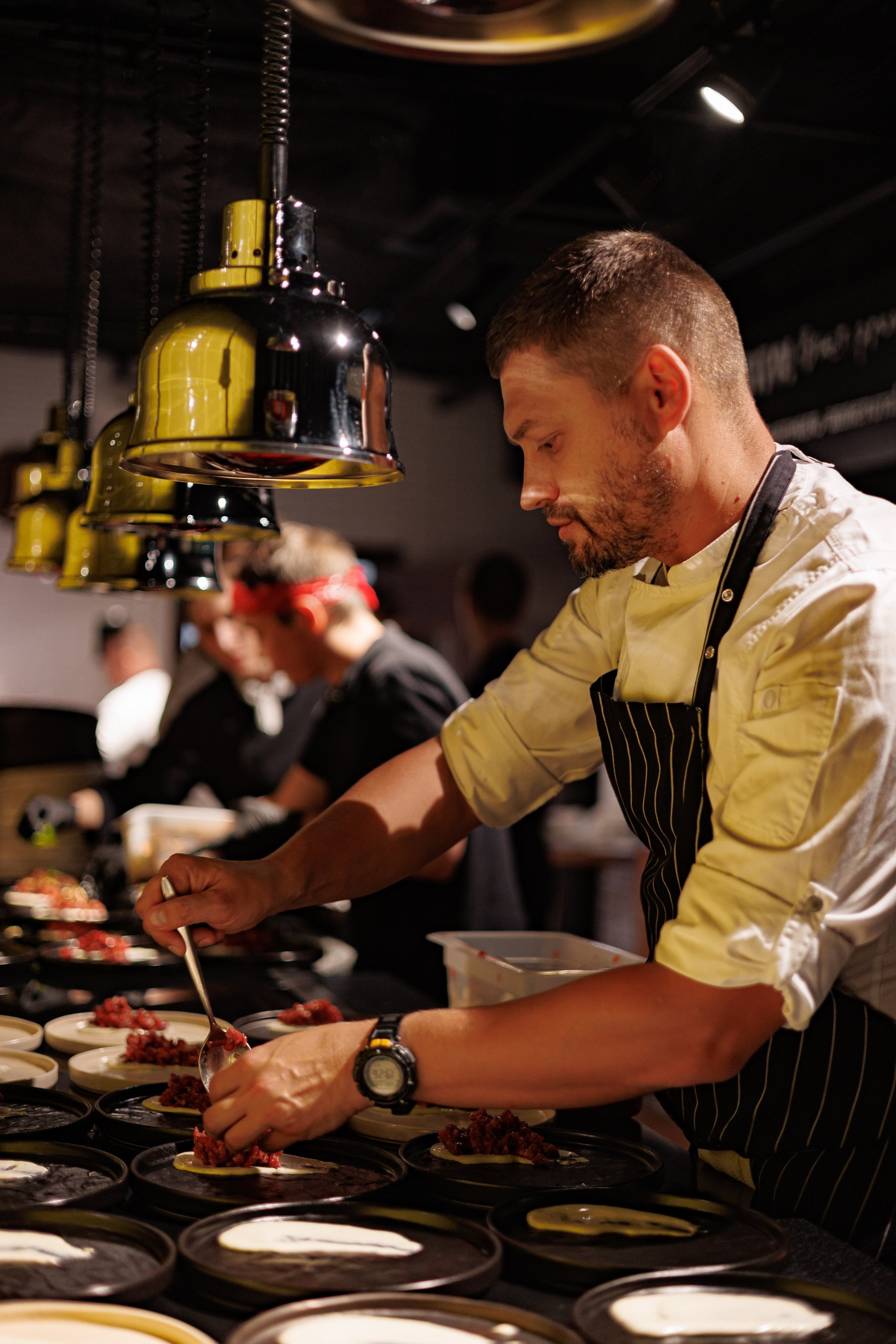 Фотографии с Гастроужина Честер Челябинск 5 ЛЕТ.5 ШЕФОВ