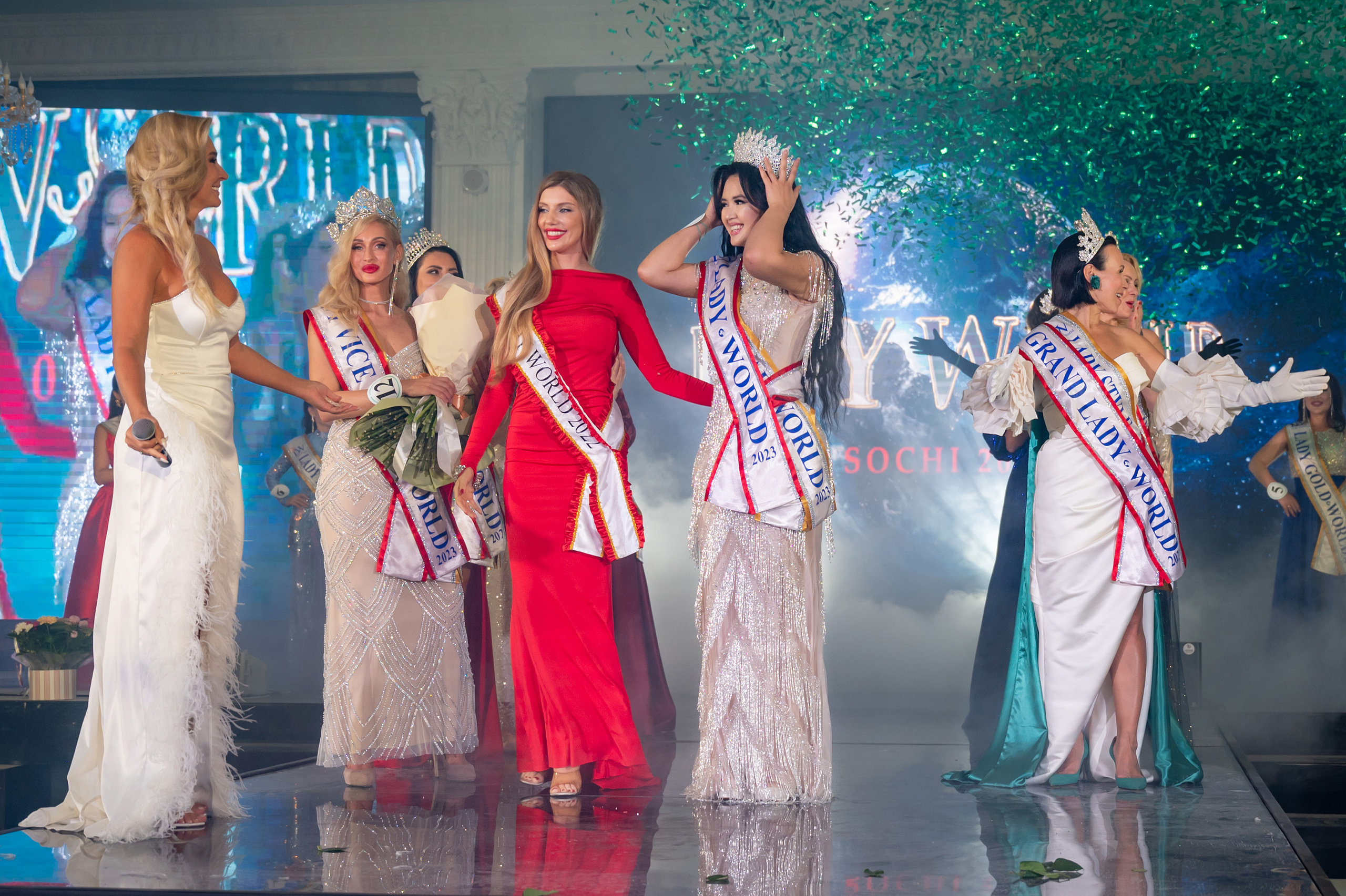 Финал конкурса красоты «LADY WORLD» 23.09.2023 в Сочи. Фотографирую счастливых людей в Сочи