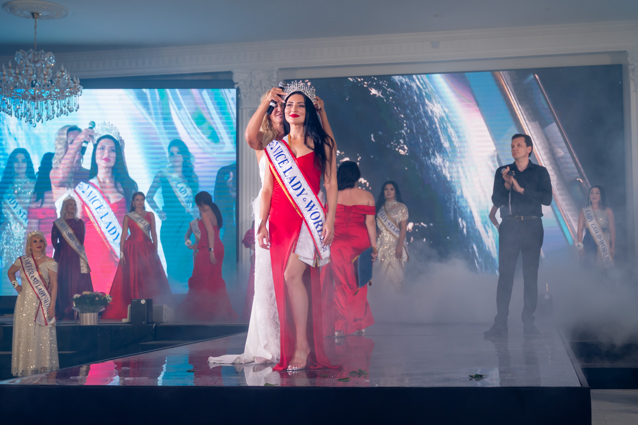 Финал конкурса красоты «LADY WORLD» 23.09.2023 в Сочи. Фотографирую счастливых людей в Сочи