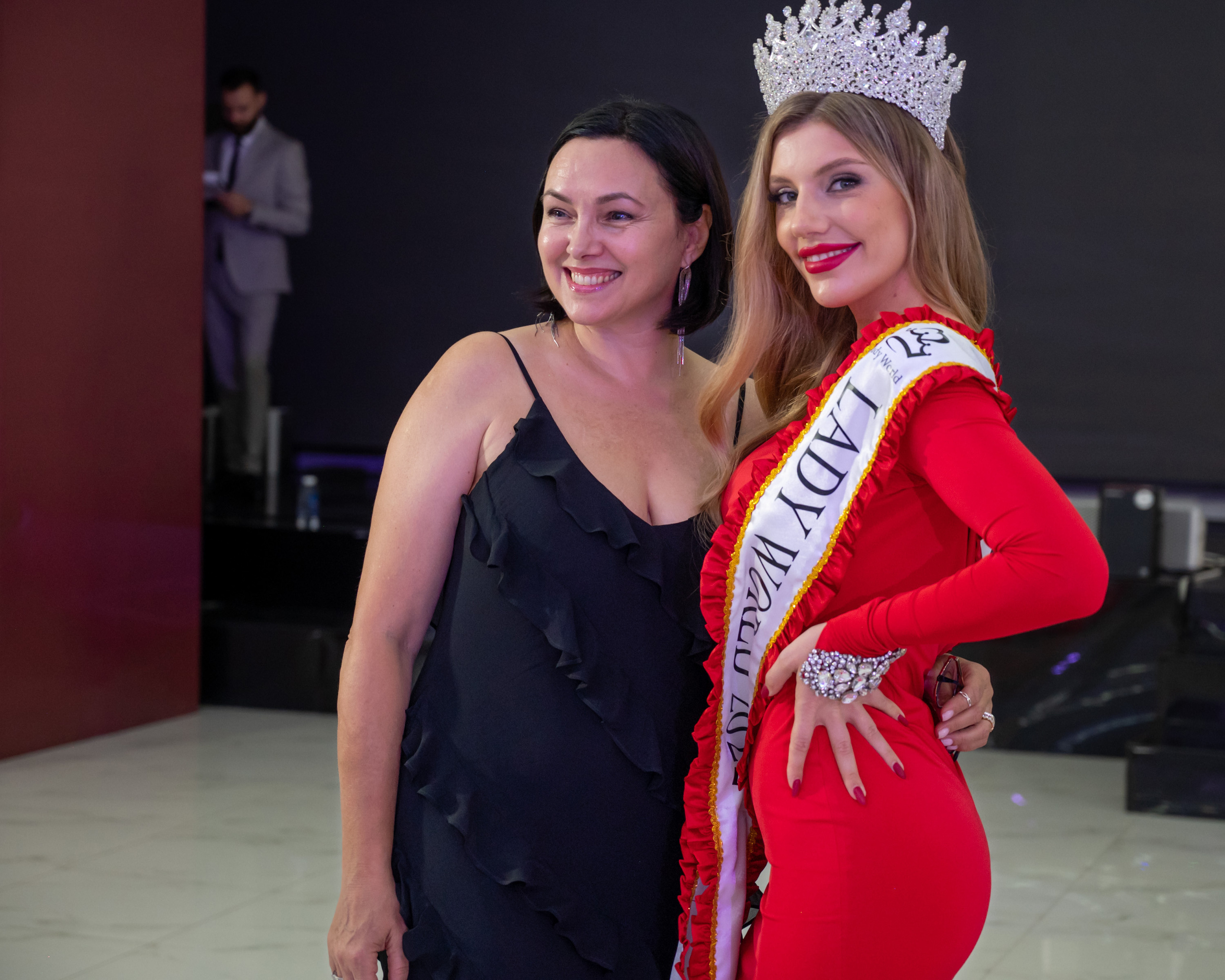 Финал конкурса красоты «LADY WORLD» 23.09.2023 в Сочи. Фотографирую счастливых людей в Сочи