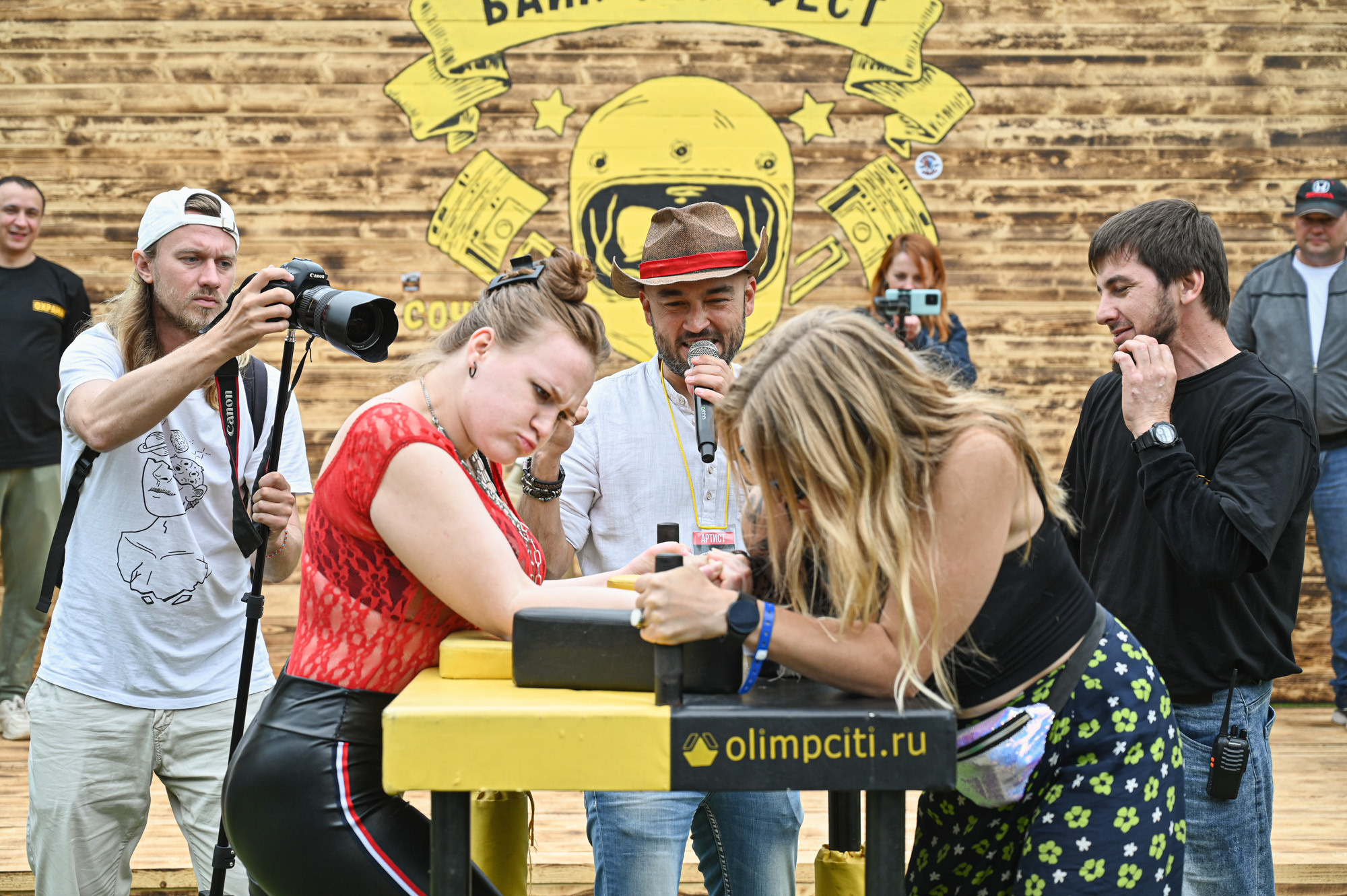 «БЕЗПОНТОВ» 26 МАЯ 2023. Фотографирую счастливых людей в Сочи