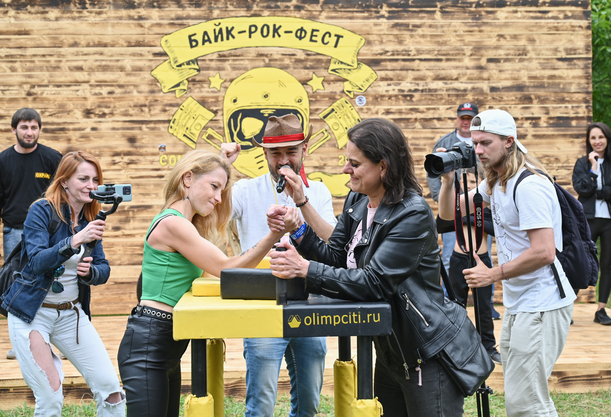 «БЕЗПОНТОВ» 26 МАЯ 2023. Фотографирую счастливых людей в Сочи