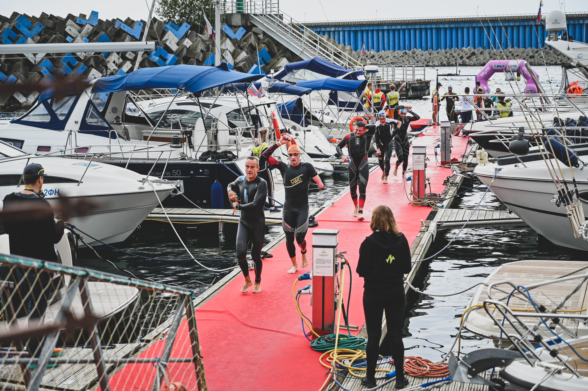 Команда «Орто-Спорт» ДЕНЬ IRONSTAR SPRINT & OLYMPIC SOCHI СИРИУС. Фотографирую счастливых людей в Сочи