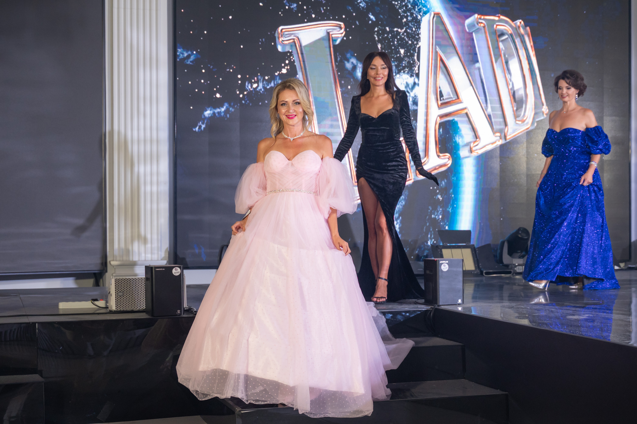 Финал конкурса красоты «LADY WORLD» 23.09.2023 в Сочи. Фотографирую счастливых людей в Сочи