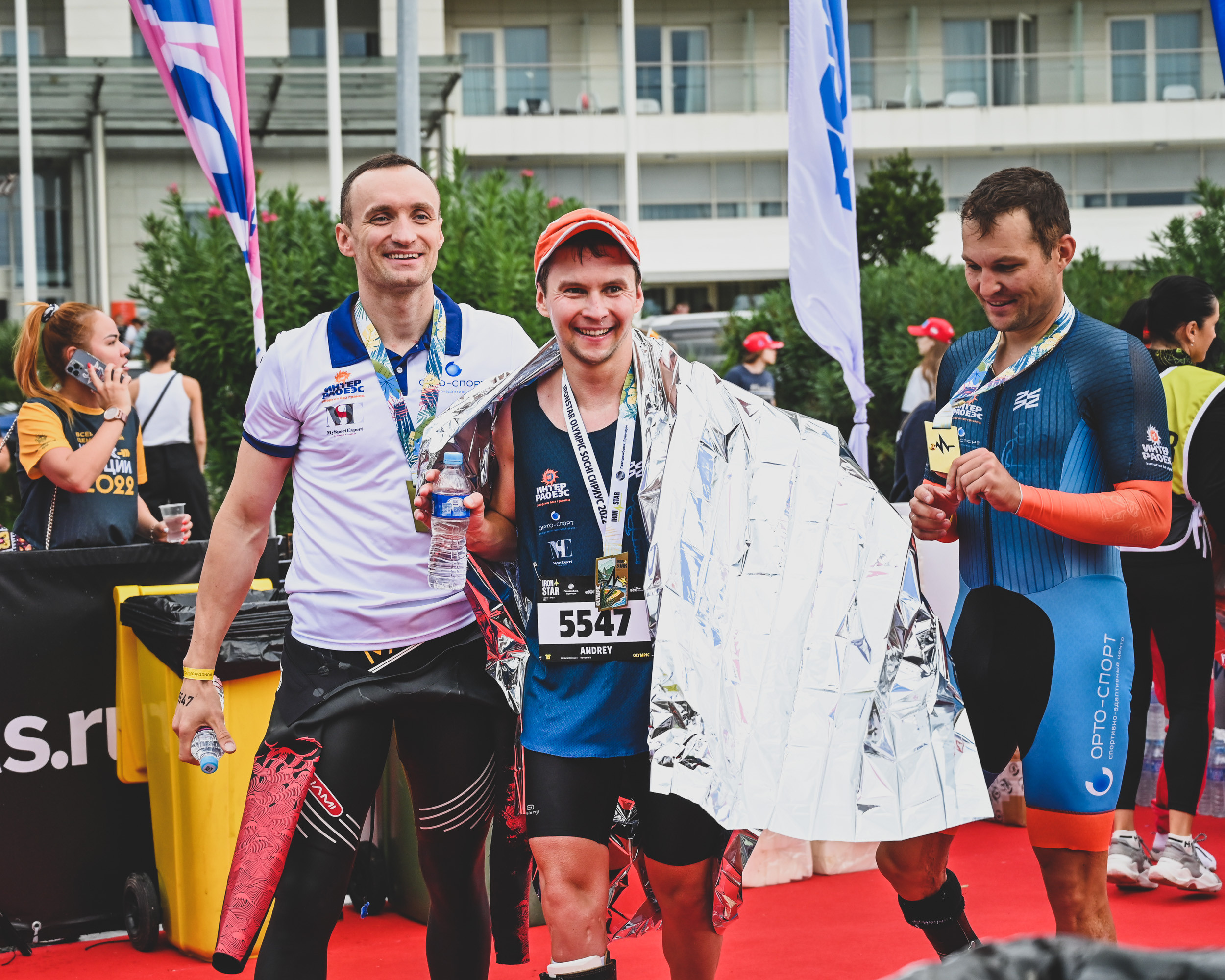 Команда «Орто-Спорт» ДЕНЬ IRONSTAR SPRINT & OLYMPIC SOCHI СИРИУС. Фотографирую счастливых людей в Сочи