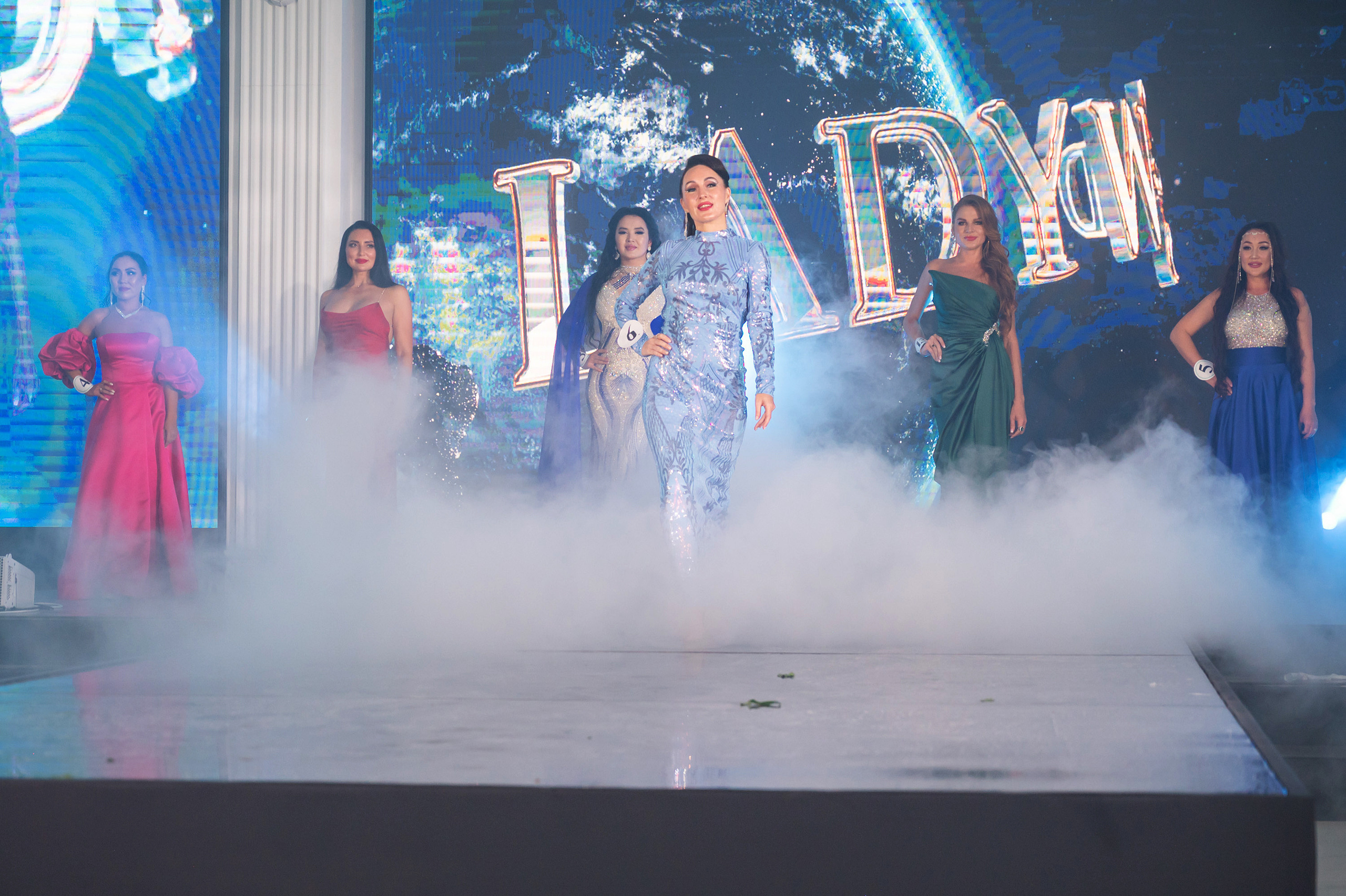 Финал конкурса красоты «LADY WORLD» 23.09.2023 в Сочи. Фотографирую счастливых людей в Сочи